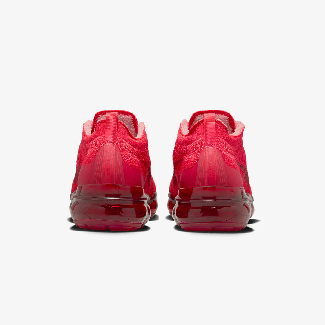 Nike | AIR VAPORMAX 2023 FLYKNIT { TRACK RED/MYSTIC RED-TRACK RED-TRACK RED - Image 3