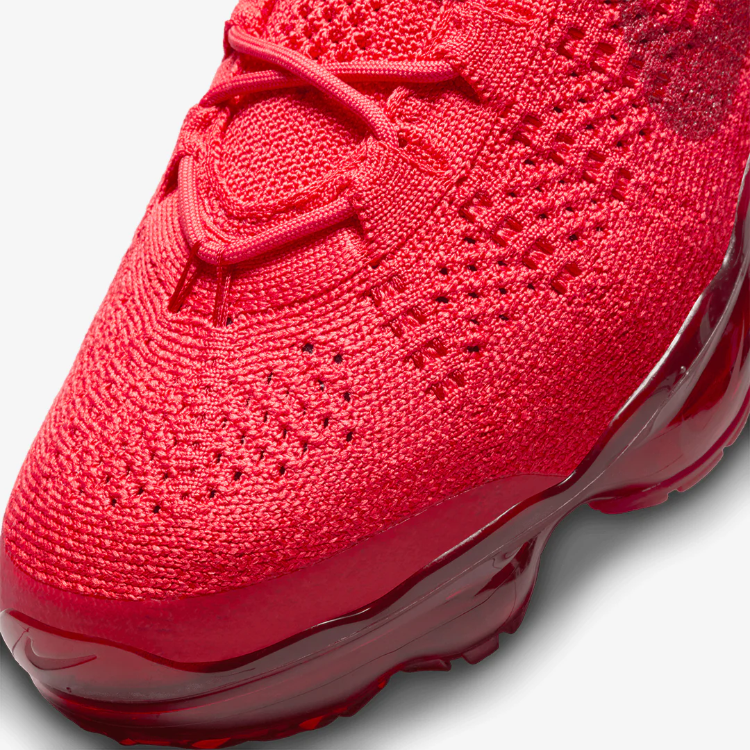 Nike | AIR VAPORMAX 2023 FLYKNIT { TRACK RED/MYSTIC RED-TRACK RED-TRACK RED - Image 4