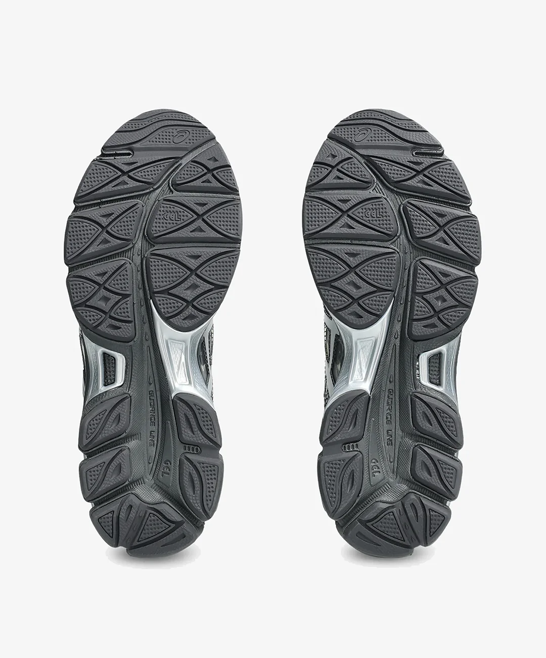 ASICS | X CECILIE BAHNSEN GEL-CUMULUS 16 SSCB { IVORY/BLACK - Image 5