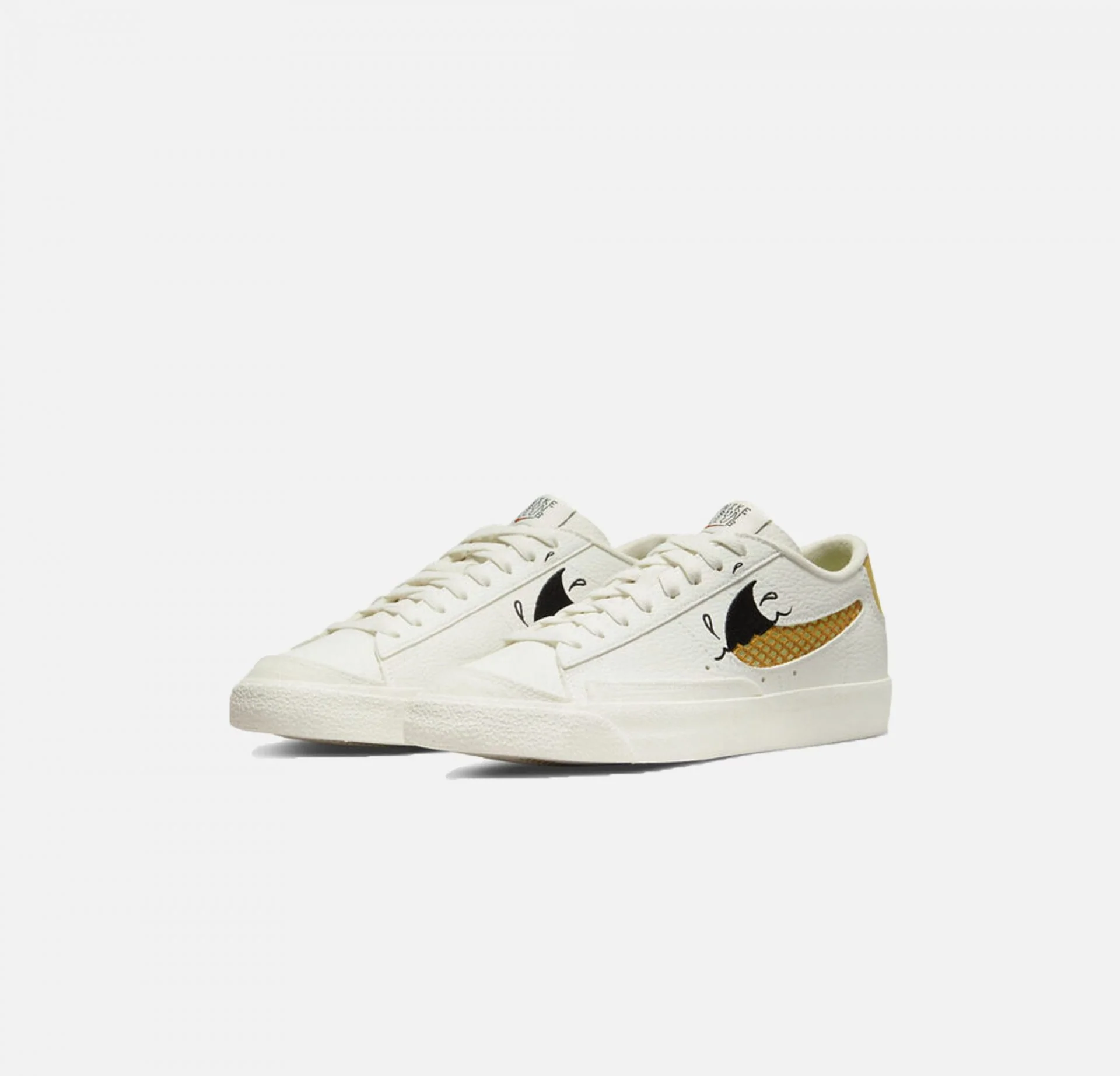 Nike | BLAZER LOW '77 SE NEXT NATURE { SAIL / SANDED GOLD - Image 2