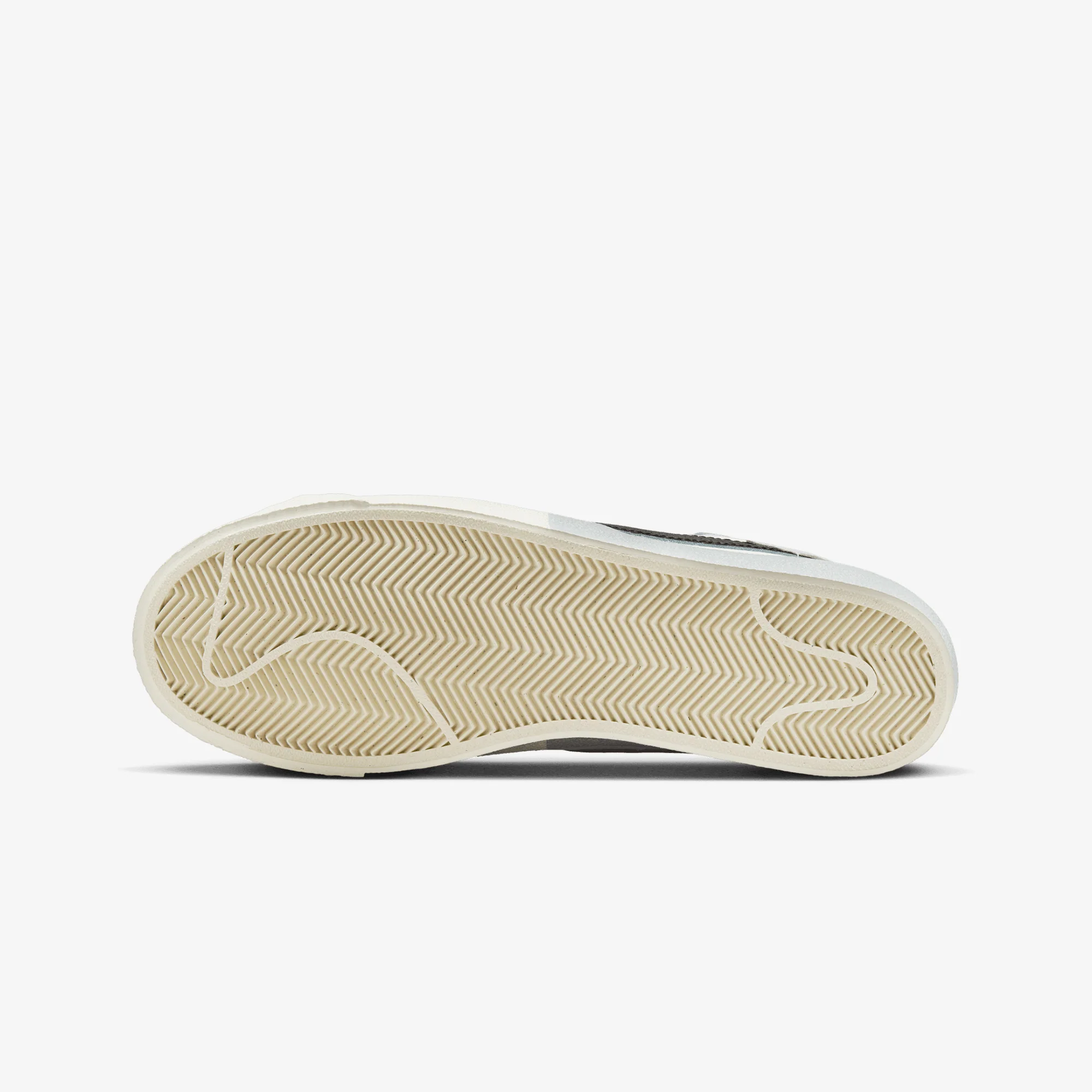 Nike | BLAZER LOW '77 SE REMIX { SUMMIT WHITE/LIGHT SILVER-BLACK - Image 6