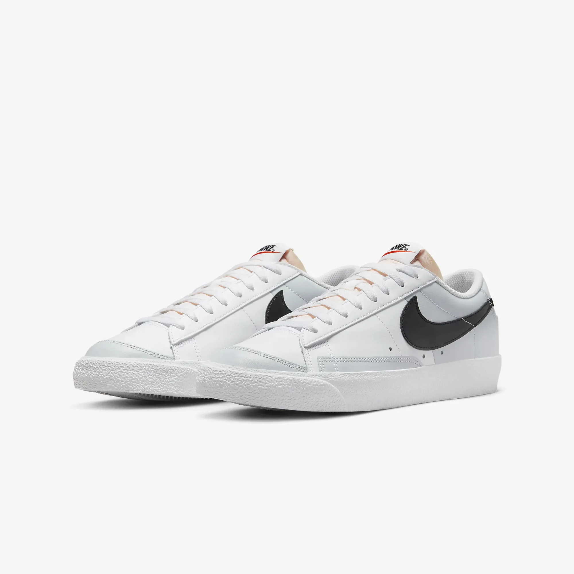 Nike | BLAZER LOW '77 VINTAGE { WHITE/BLACK-PURE PLATINUM - Image 2