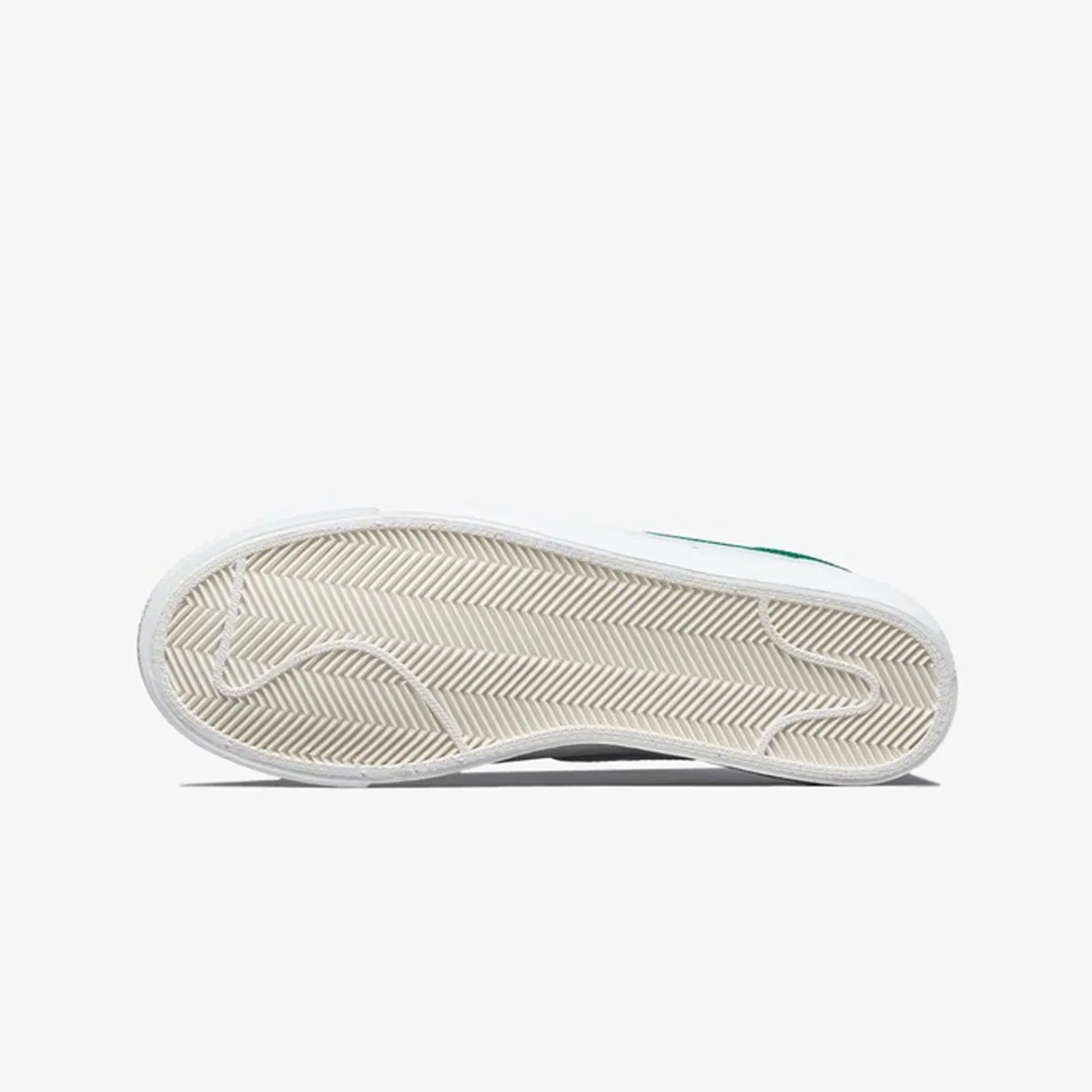 Nike | BLAZER LOW '77 VINTAGE { WHITE/PINE GREEN-SAIL-BLACK - Image 4