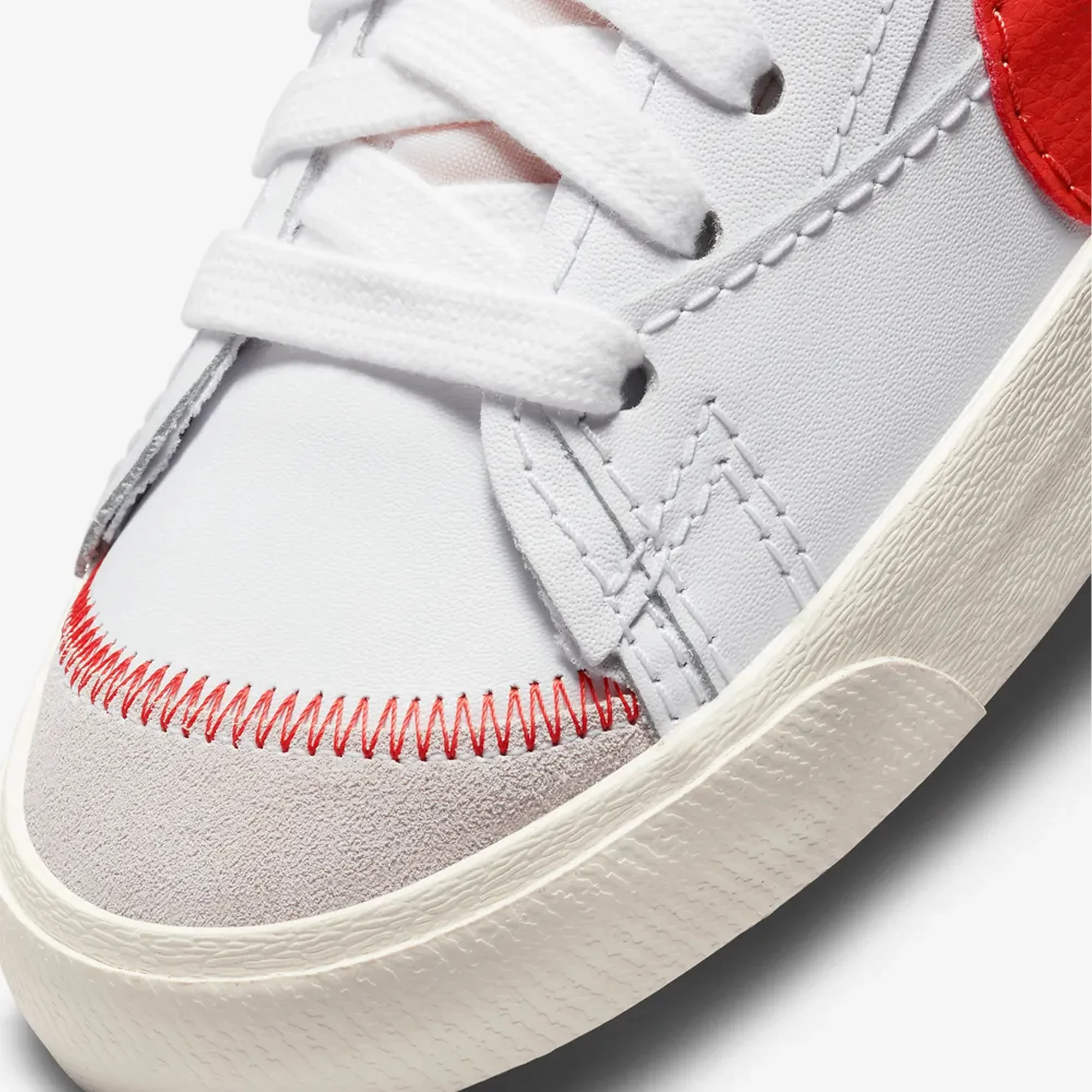 Nike | BLAZER MID '77 JUMBO { WHITE/MANTRA ORANGE-SAIL-TOTAL ORANGE - Image 4