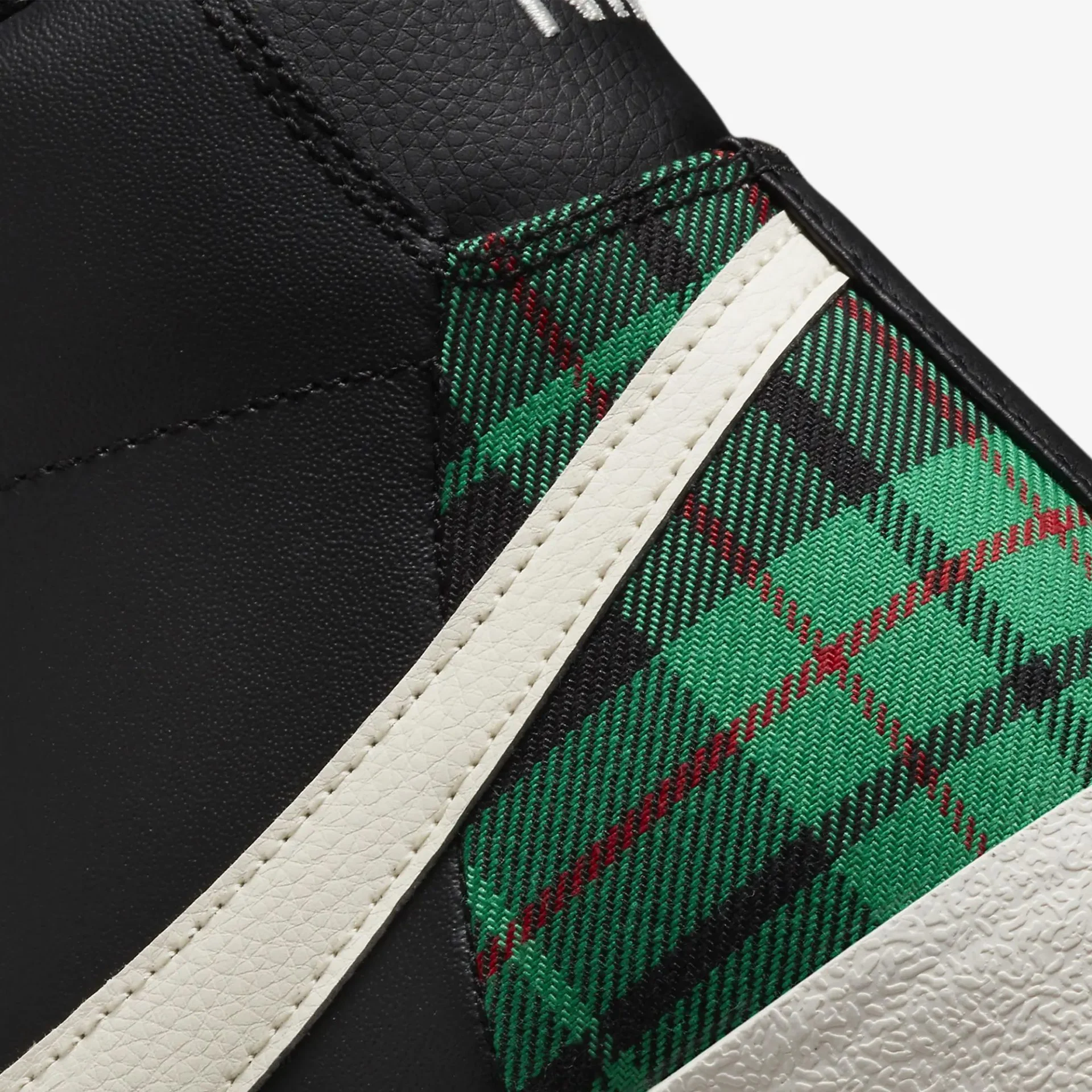 Nike | BLAZER MID '77 PREMIUM { BLACK - Image 5