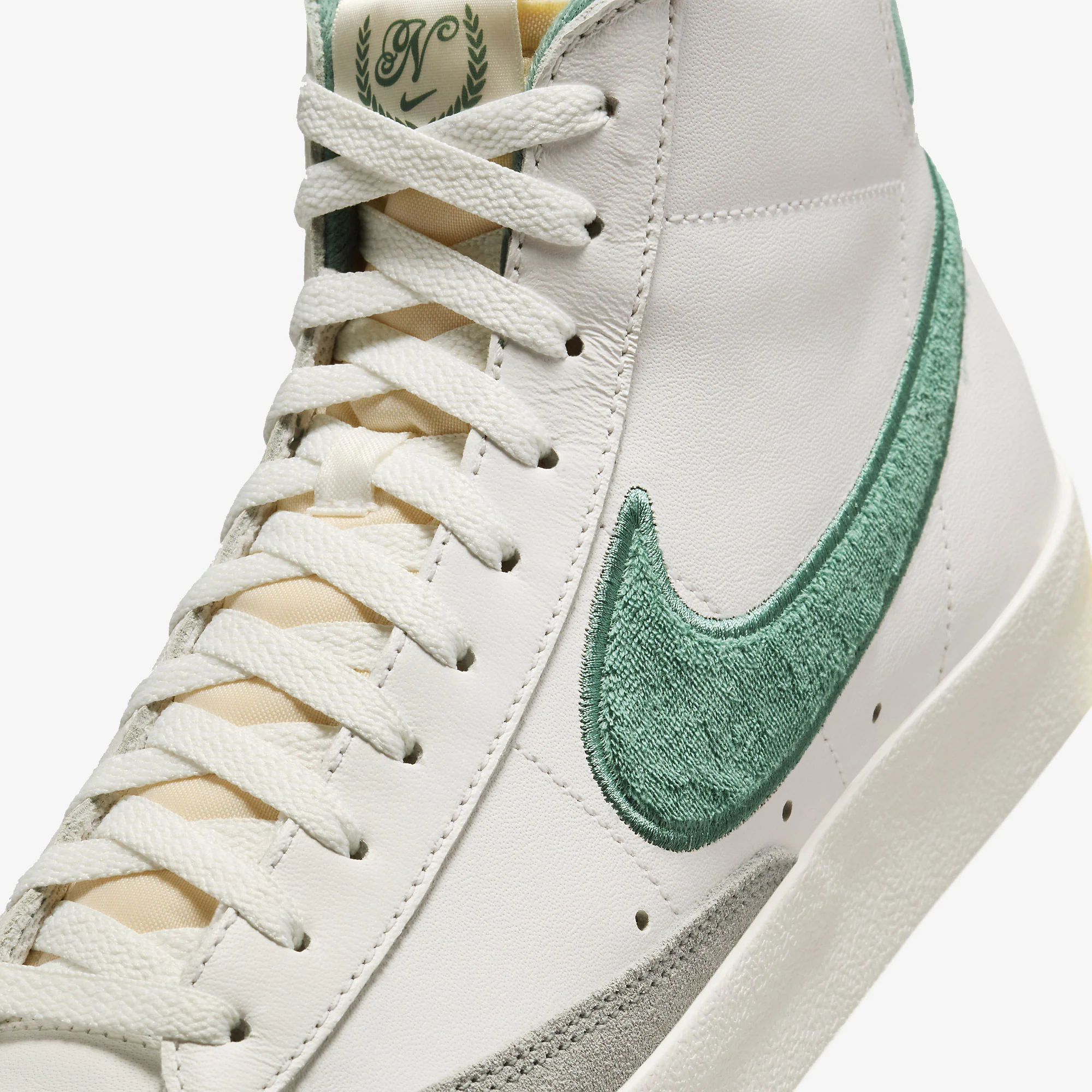 Nike | BLAZER MID '77 PREMIUM { SUMMIT WHITE/BICOASTAL-PHANTOM - Image 4