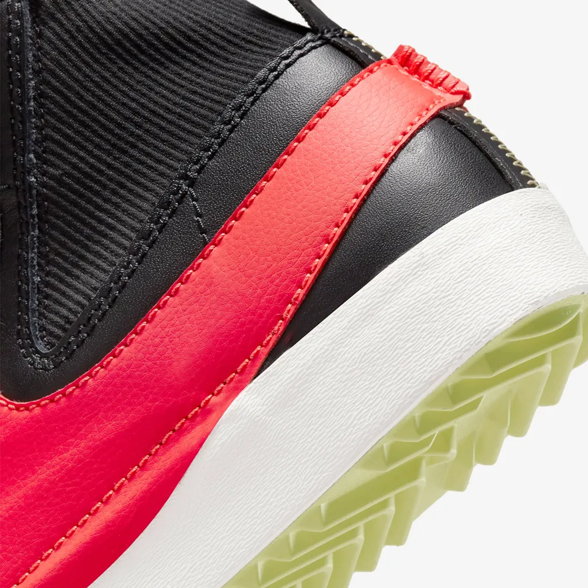 Nike | BLAZER MID'77 { JUMBO BLACK - Image 4