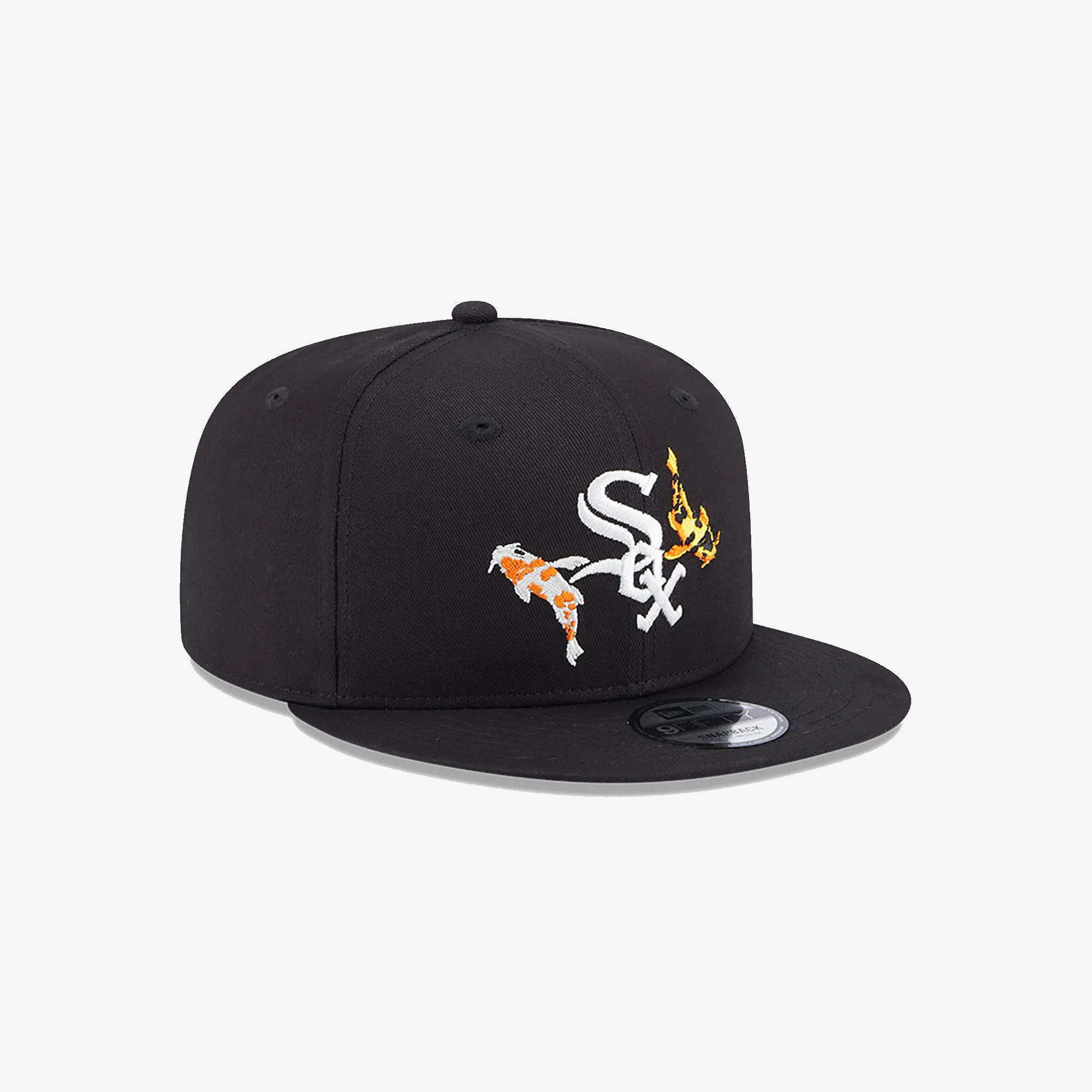 New Era | CHICAGO WHITE SOX KOI FISH BLACK 9FIFTY SNAPBACK CAP { BLACK