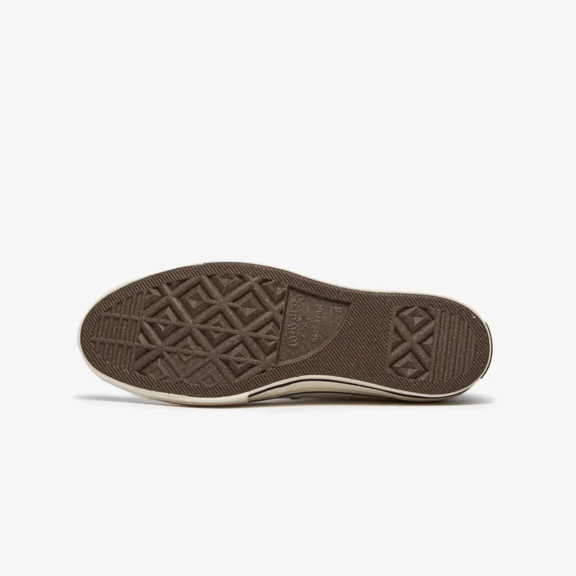 Converse | CHUCK 70 CRAFTED OLLIE PATCH { KHAKI/OFF WHITE - Image 4