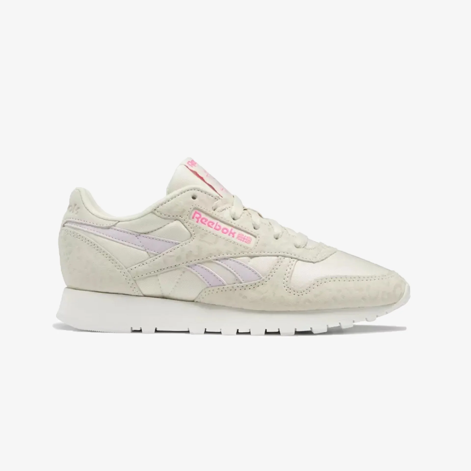 Reebok | CLASSIC LEATHER { ALBASTER / CHALK
