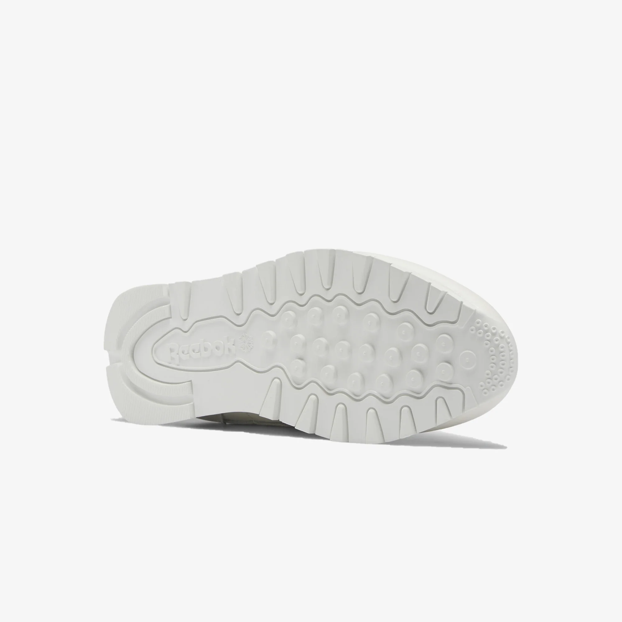 Reebok | CLASSIC LEATHER { VECTOR RED/VECTOR BLUE/WHITE - Image 4