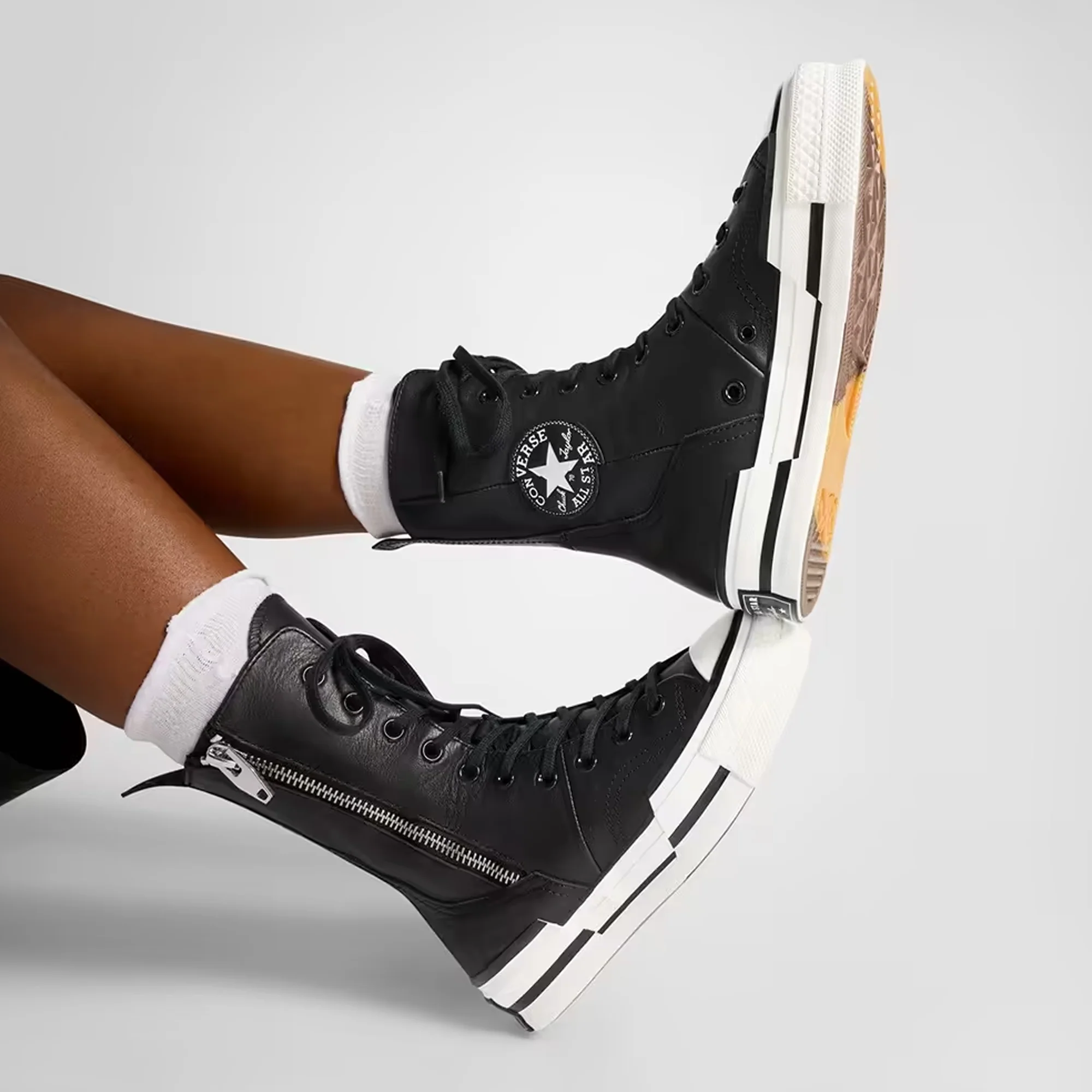 Converse | CHUCK 70 PLUS X-HI { BLACK - Image 2