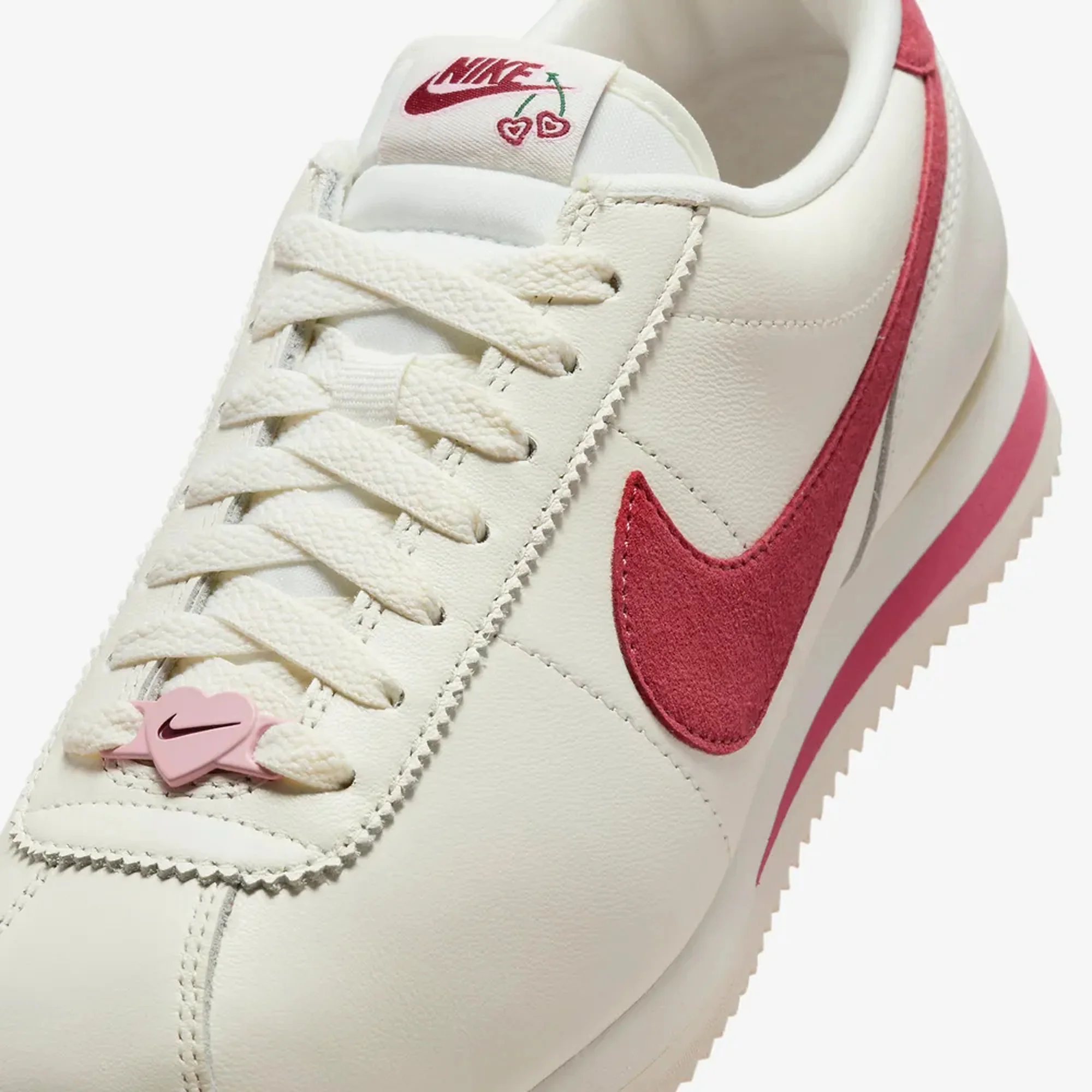 Nike | CORTEZ SE { SAIL/ADOBE-MED SOFT PINK-TEAM RED - Image 4