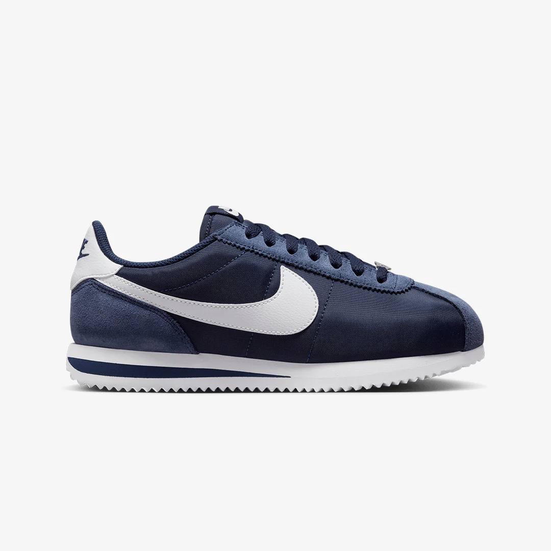 Nike | CORTEZ TXT { MIDNIGHT NAVY/WHITE