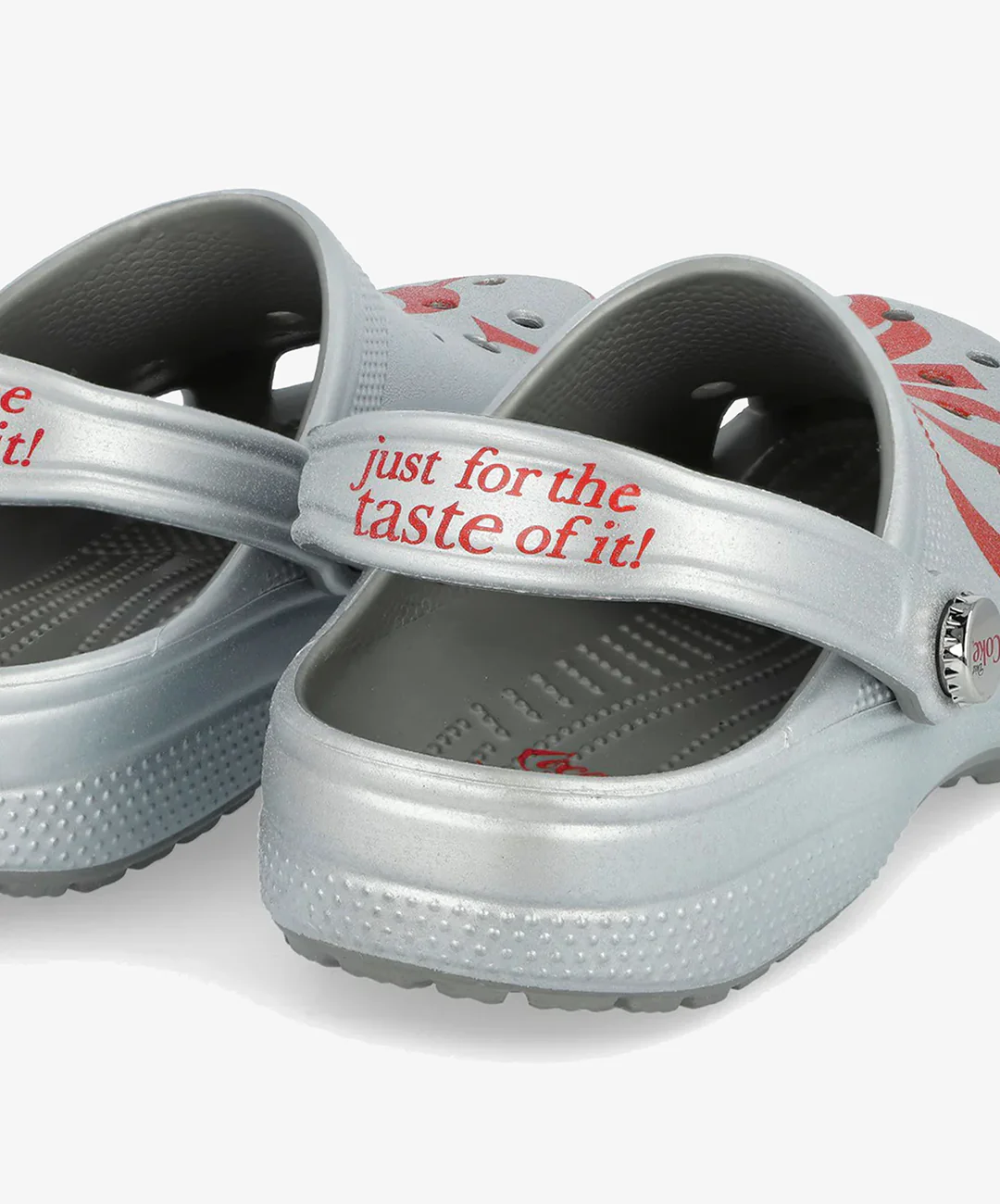 Crocs | DIET COKE CLASSIC CLOG { GREY/RED - Image 6