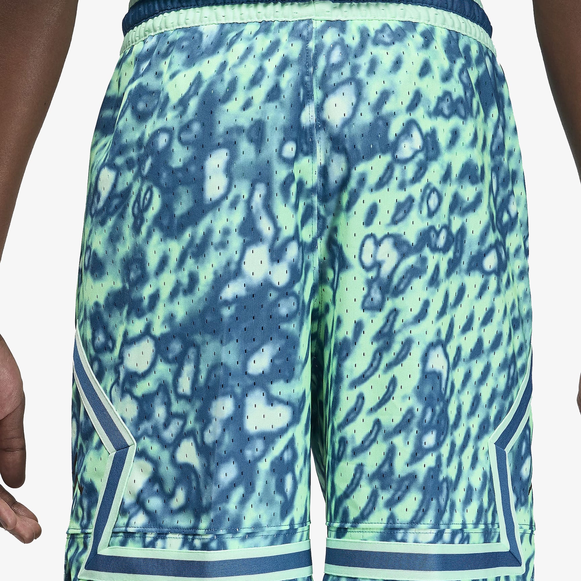 Jordan | DIAMOND SHORTS { MINT FOAM/BLACK - Image 4