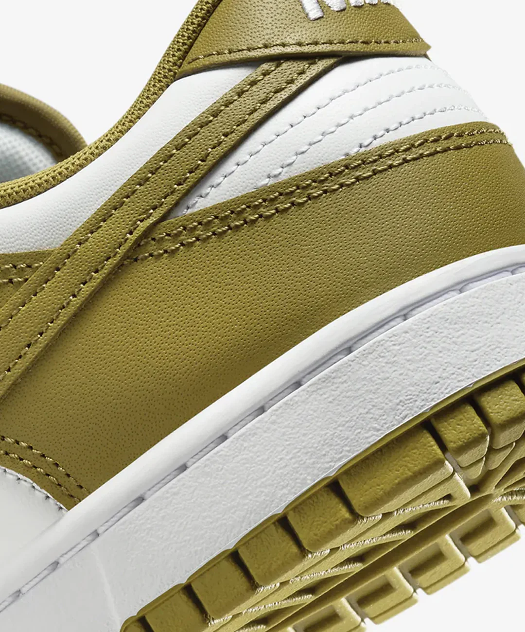 Nike | DUNK LOW RETRO  { WHITE/PACIFIC MOSS - Image 5