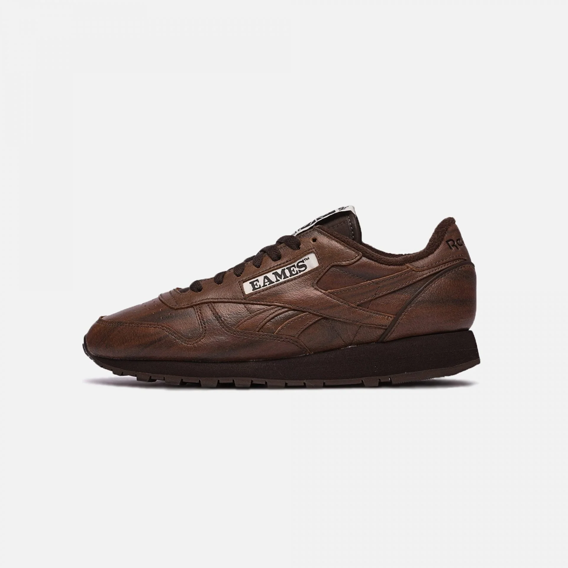 Reebok | EAMES CLASSIC LEATHER { DARK BROWN