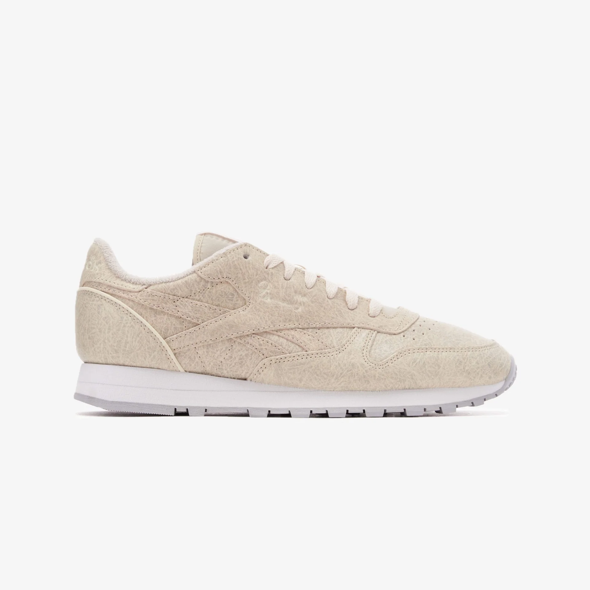 Reebok | EAMES CLASSIC LEATHER { SANDTRAP