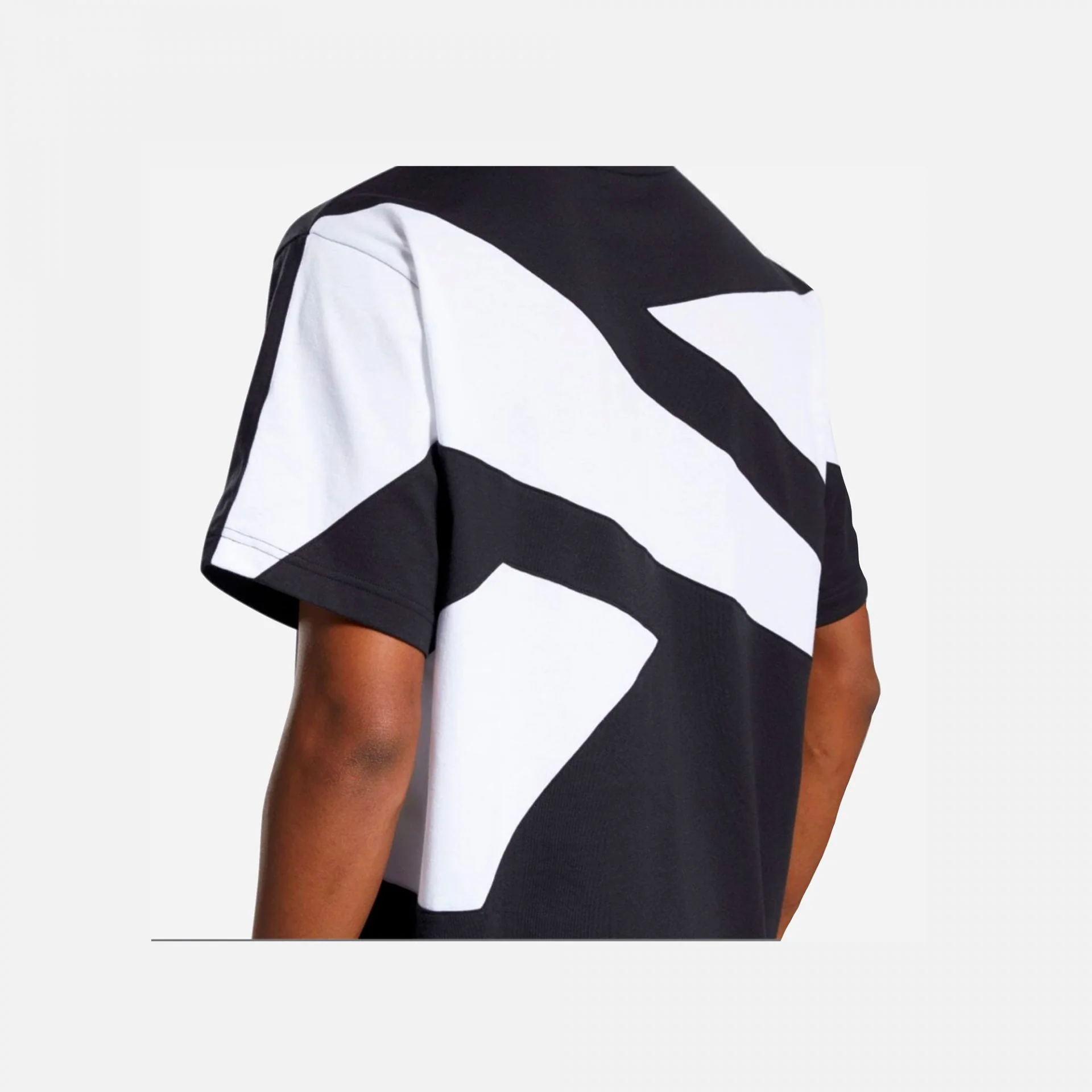 Reebok | EIGHTYONE VECTOR T-SHIRT BLACK - Image 4