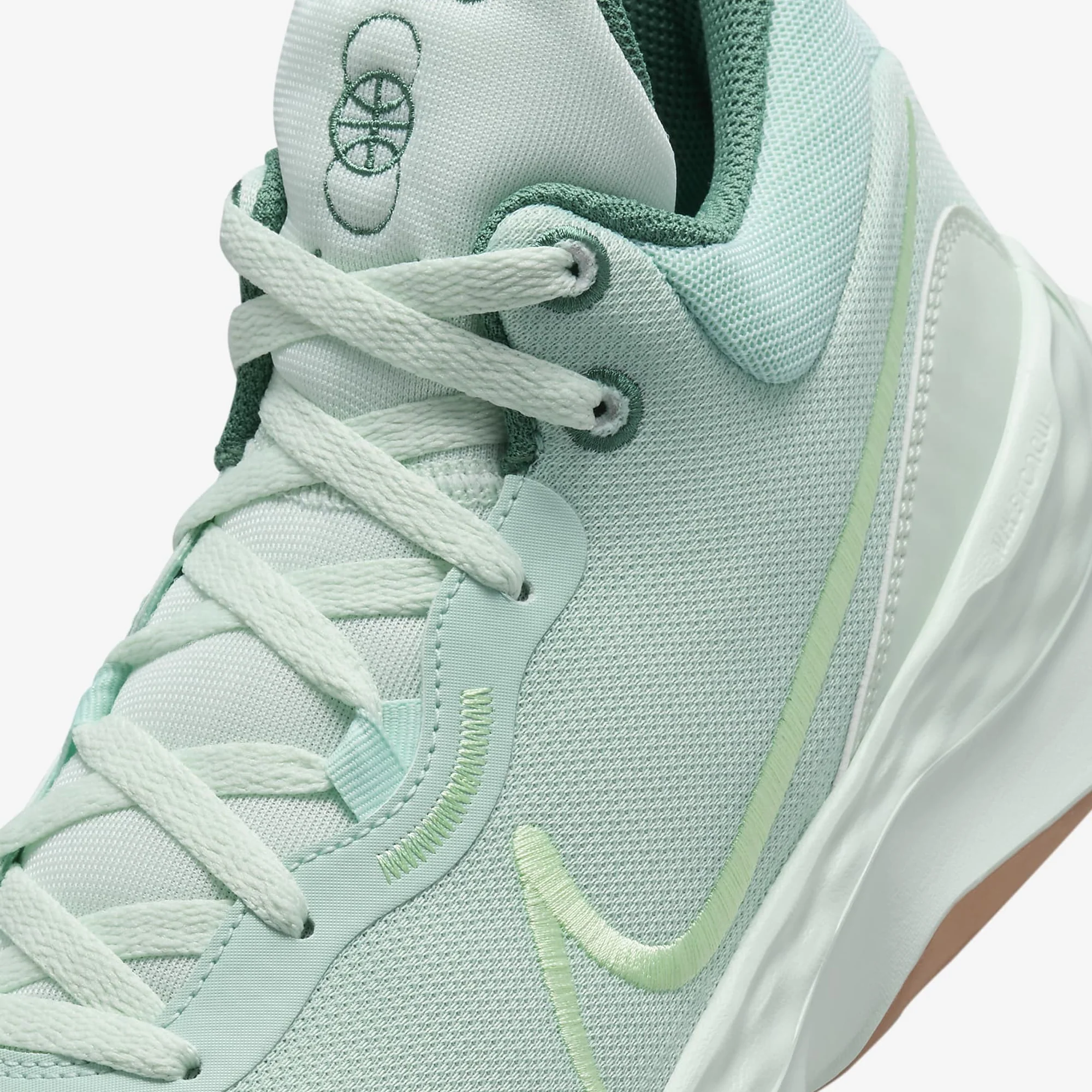 Nike | ELEVATE 3 { BARELY GREEN/VAPOR GREEN-JADE ICE - Image 4