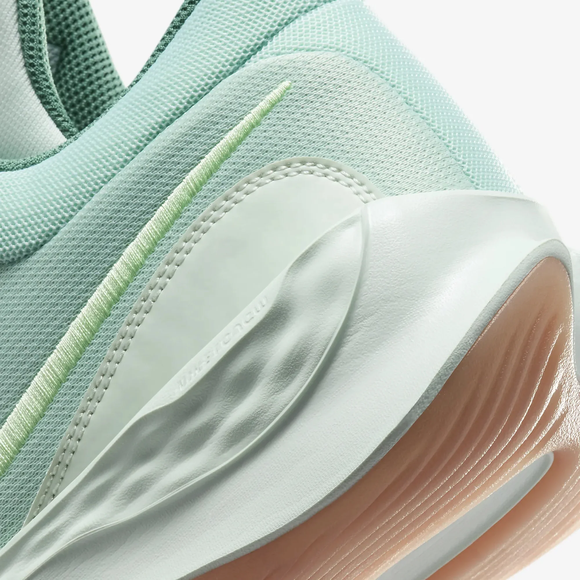 Nike | ELEVATE 3 { BARELY GREEN/VAPOR GREEN-JADE ICE - Image 5