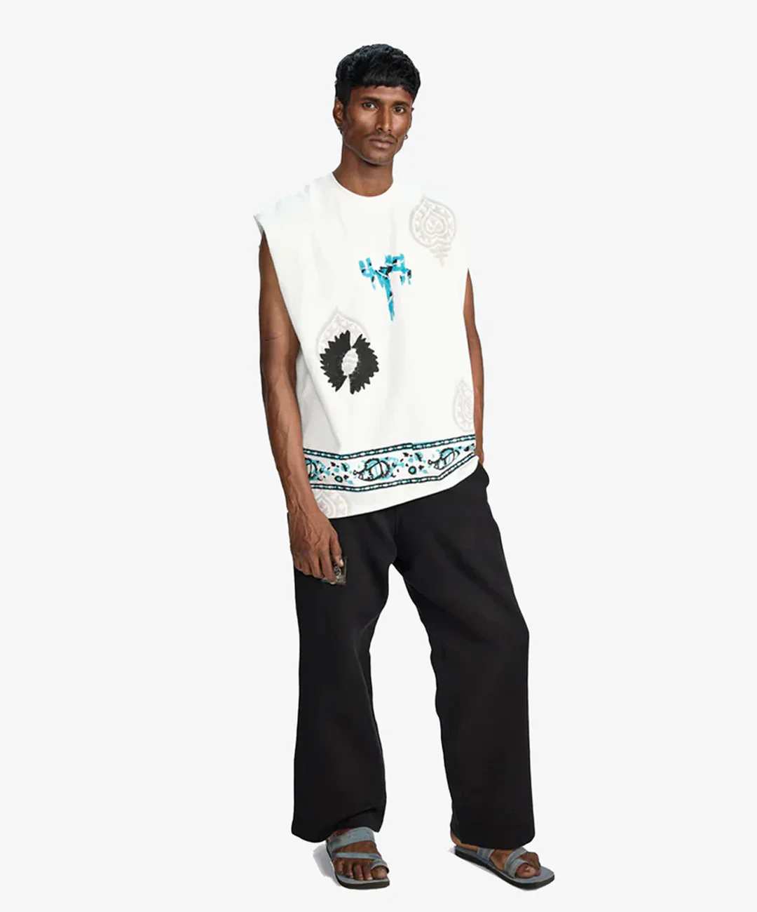 F A R A K | SLEEVELESS BLOCK-PRINTED T-SHIRT { WHITE - Image 6