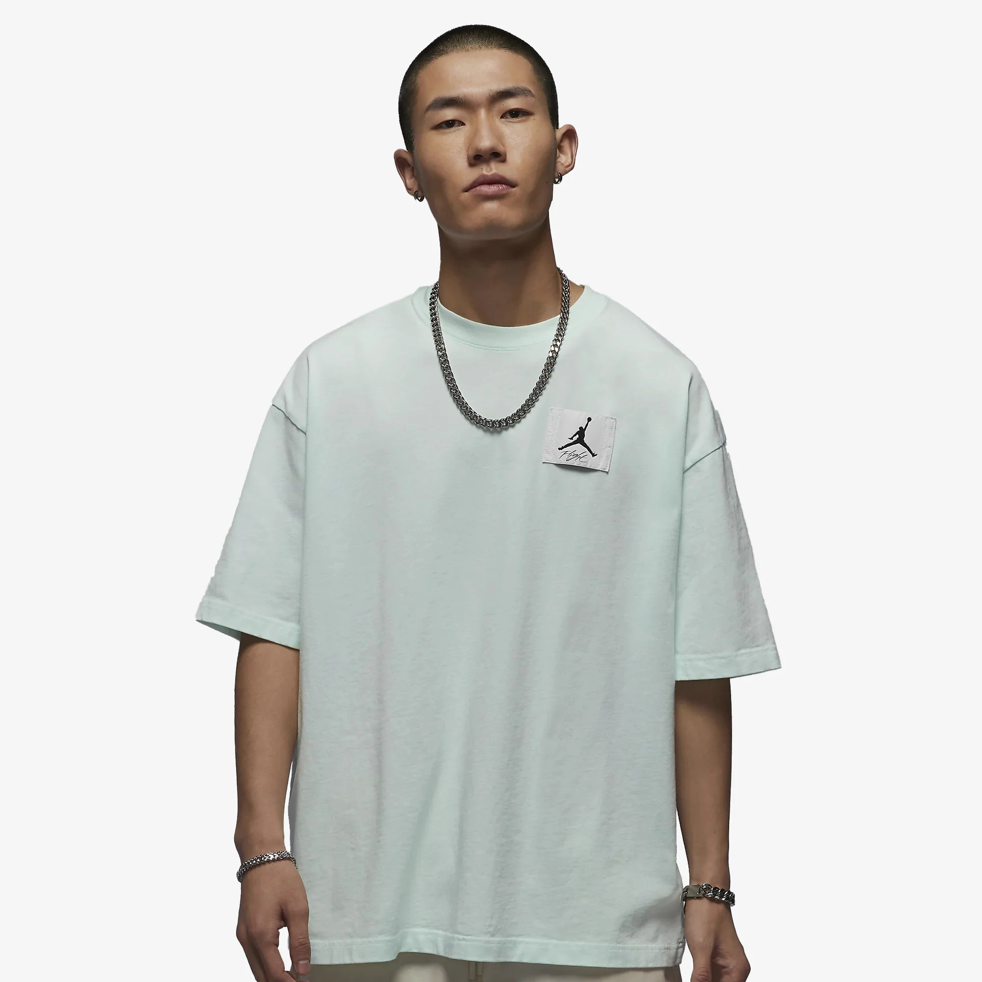Jordan | FLIGHT ESSENTIALS { BARELY GREEN