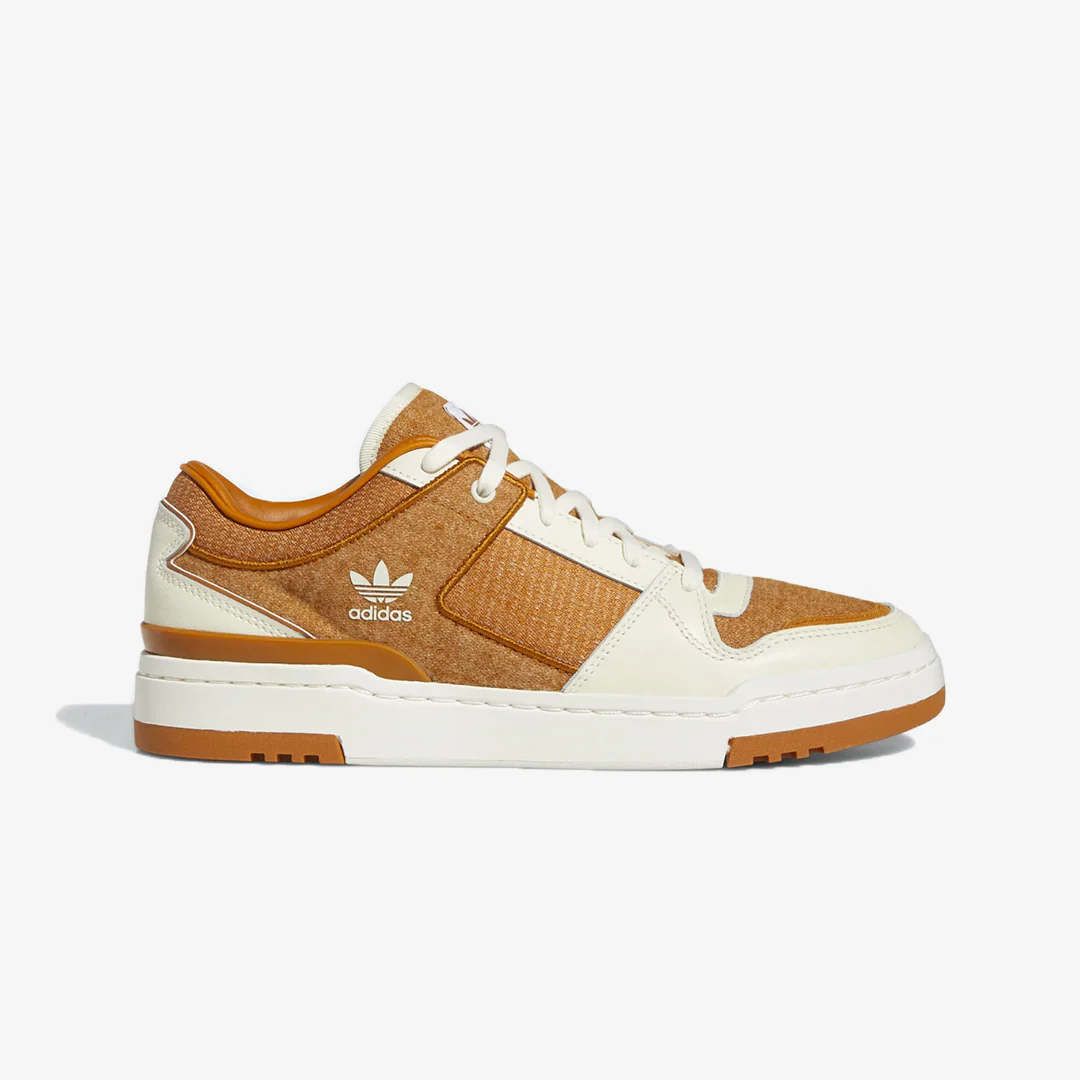 Adidas | FORUM LUXE LOW { CWHITE / CRAOCH