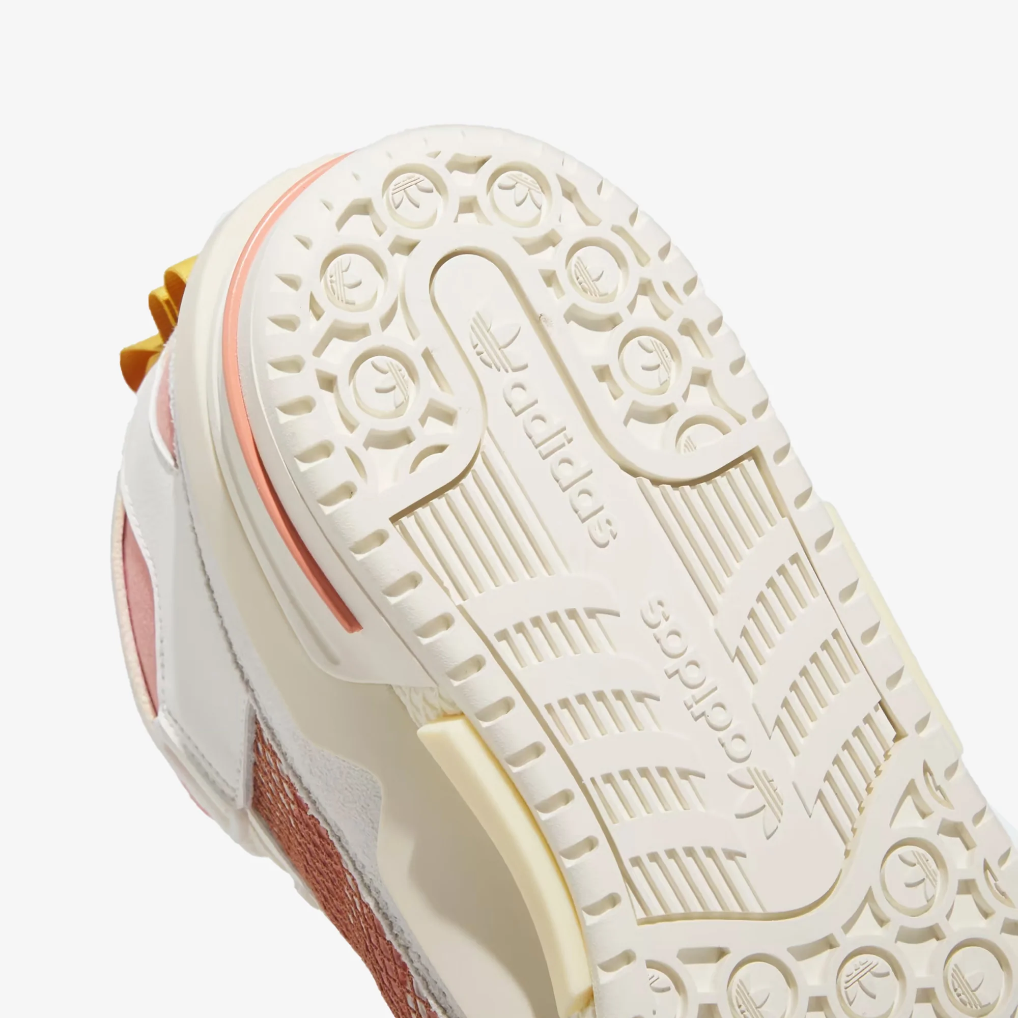 Adidas Originals | FORUM MOD MID { WHITE/CLAY/PRELOVED YELLOW - Image 5