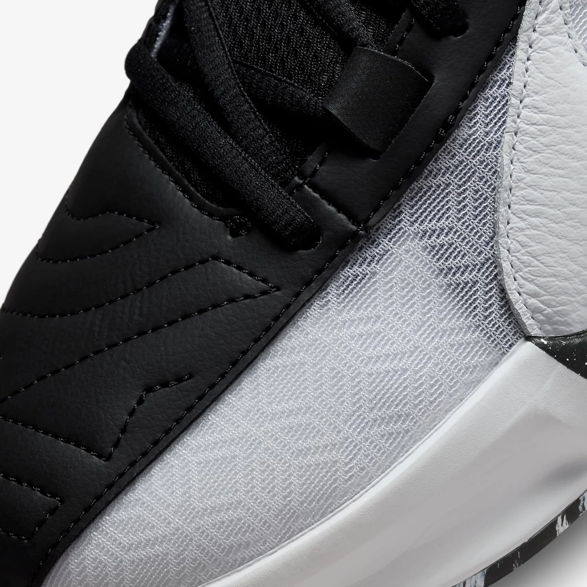 Nike | FREAK 5 EP { WHITE/BLACK-WHITE - Image 4