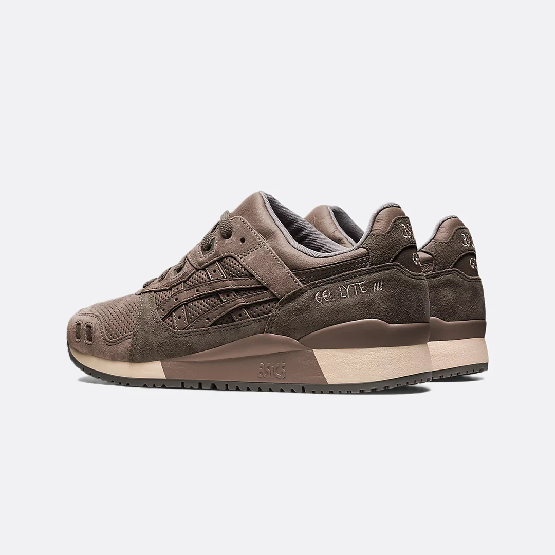 Asics | GEL-LYTE III OG { TAUPE GREY/DARK TAUPE - Image 3