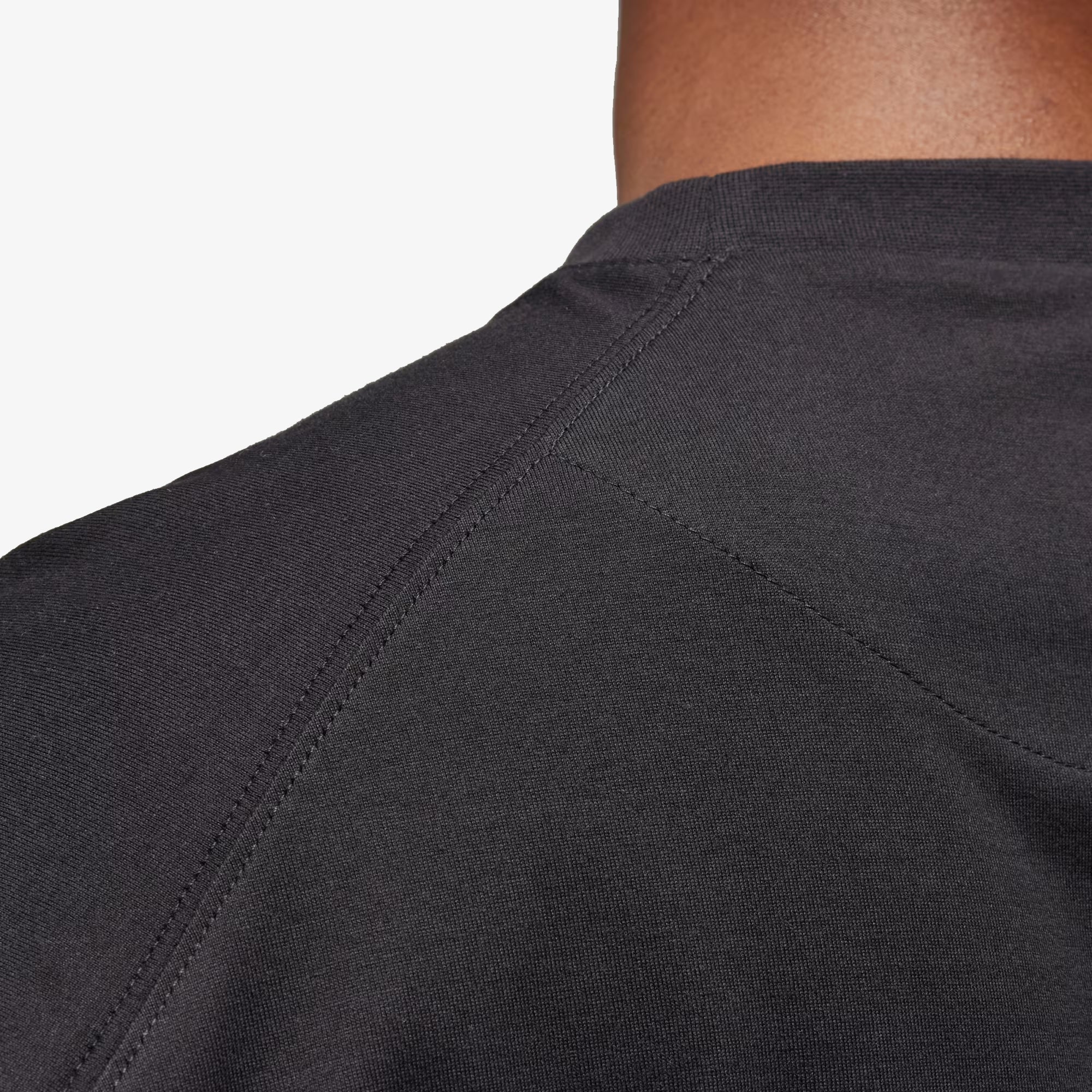 Y-3 | GRAPHIC SHORT SLEEVE TEE { BLACK - Image 4