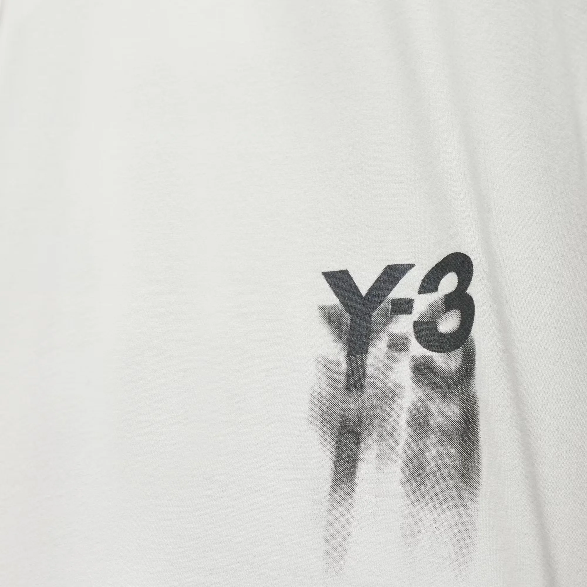 Y-3 | GRAPHIC SHORT SLEEVE TEE { OWHITE - Image 4