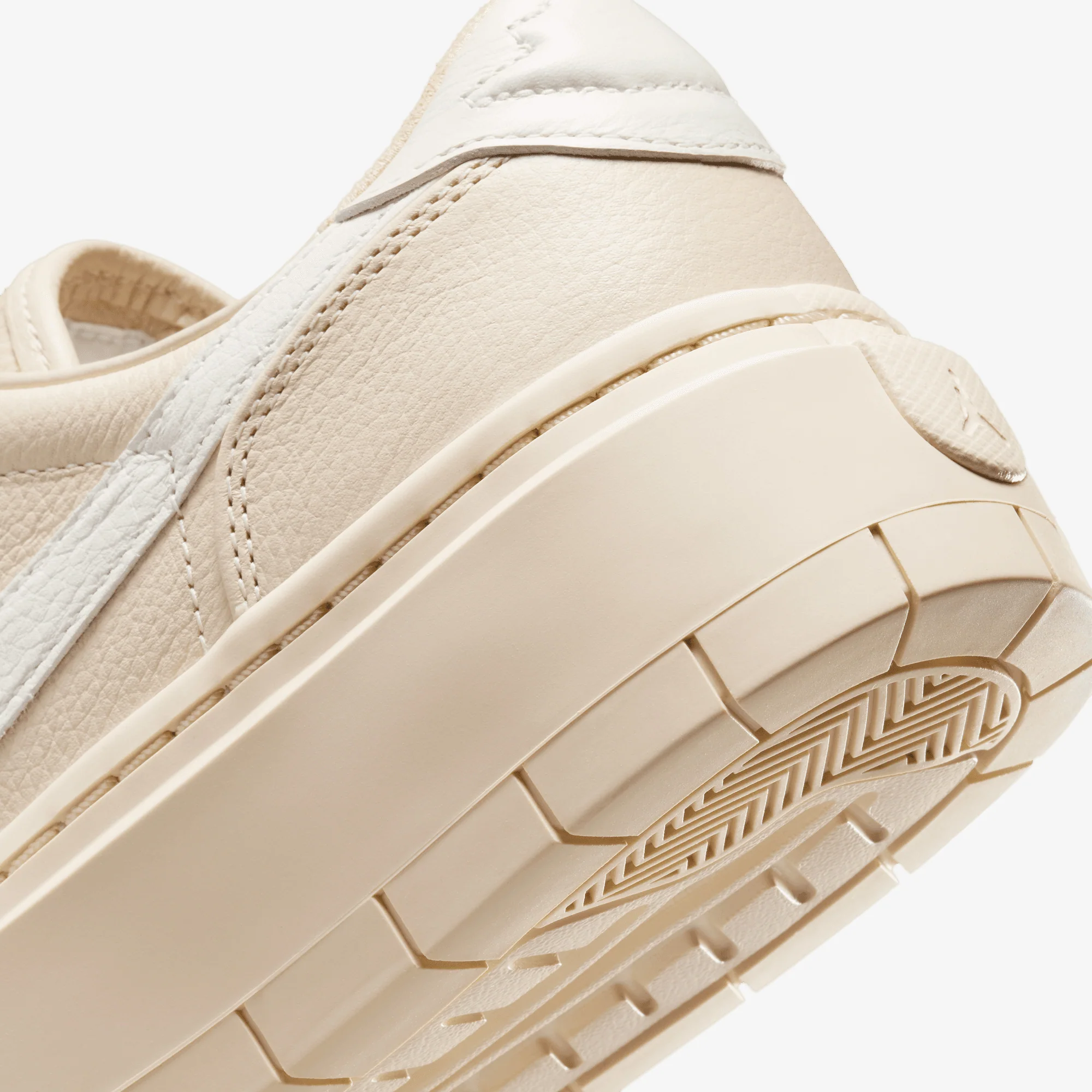 Jordan | AIR JORDAN 1 ELEVATE LOW { LEGEND LT BROWN/SAIL-LEGEND LT BROWN - Image 6