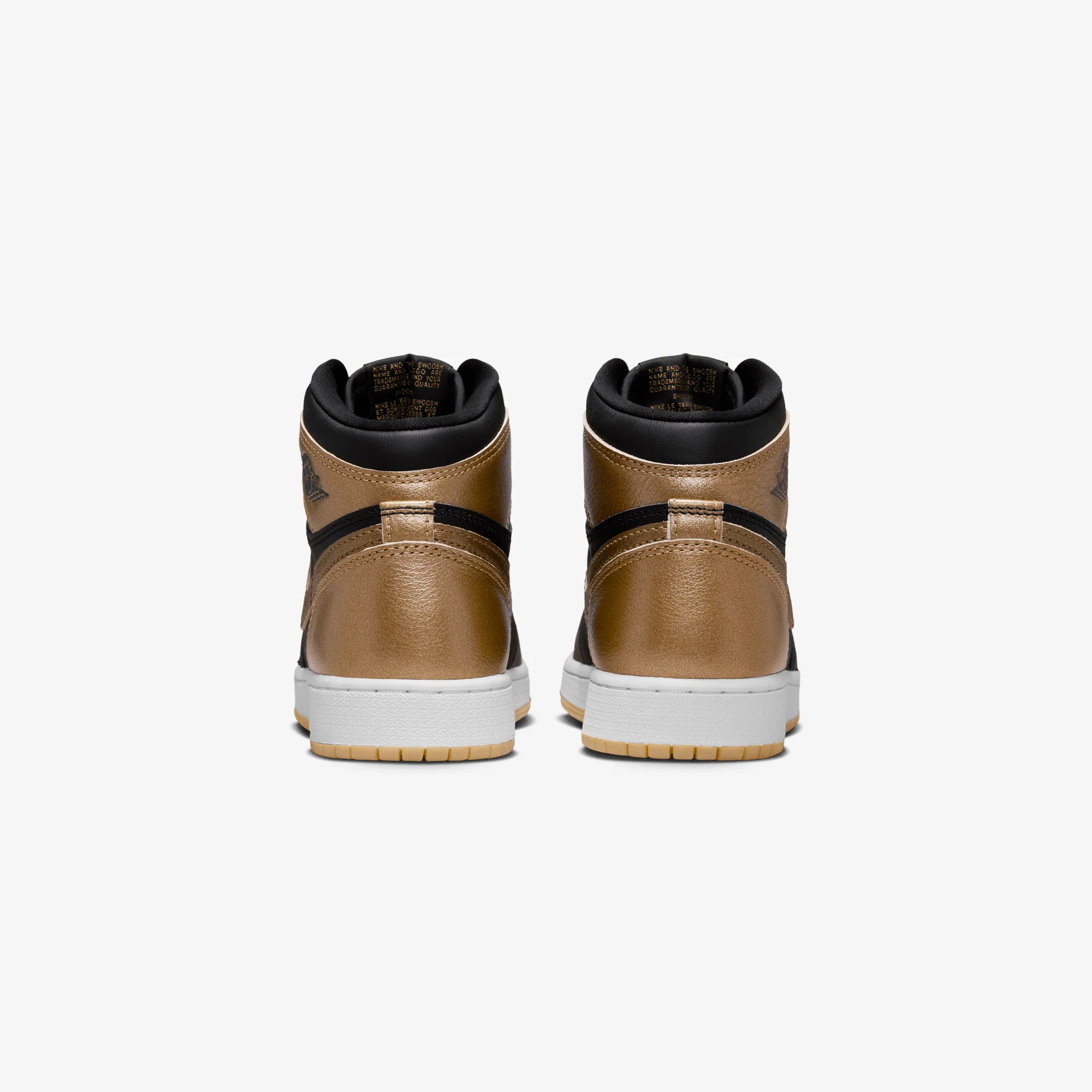 JORDAN | AIR JORDAN 1 HIGH OG (GS) { BLACK/METALLIC GOLD-SAIL - Image 4