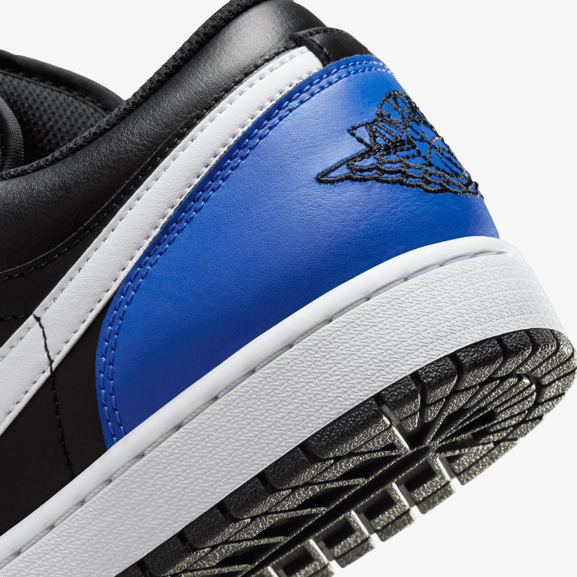 JORDAN | AIR JORDAN 1 LOW { BLACK/WHITE-GAME ROYAL - Image 5