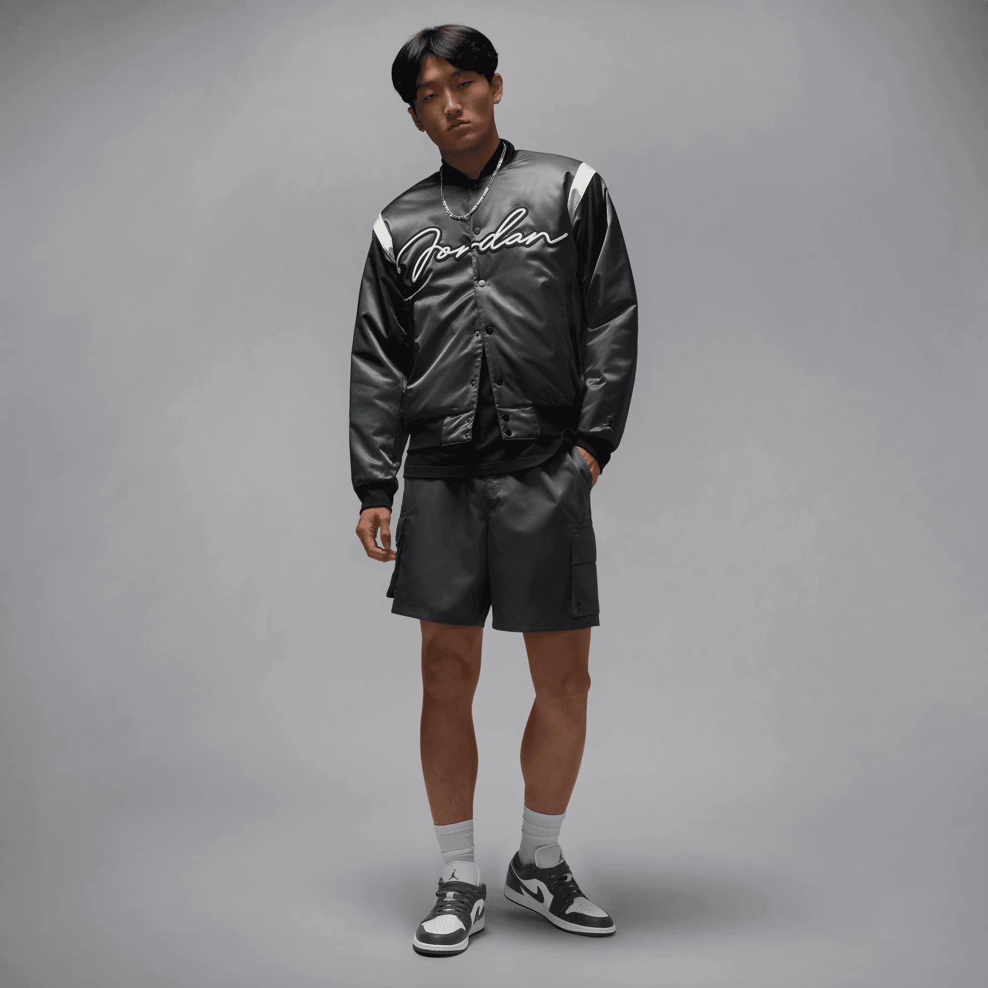 JORDAN | AIR JORDAN 1 LOW { IRON GREY/SUMMIT WHITE - Image 8