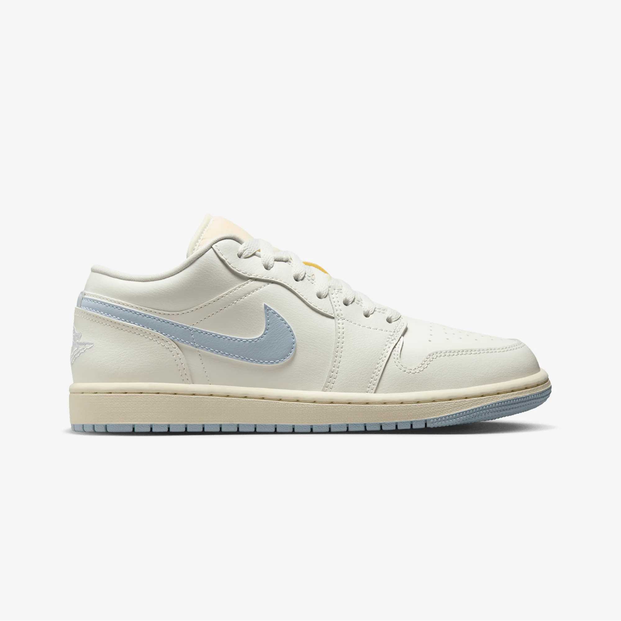 JORDAN | AIR JORDAN 1 LOW { SAIL/GHOST-COCONUT MILK