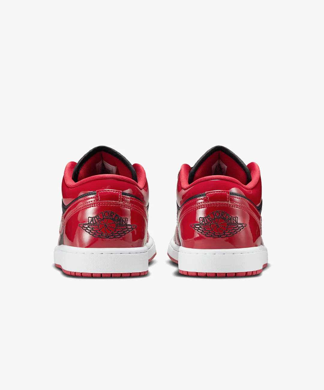 JORDAN | AIR JORDAN 1 LOW SE { BLACK/VARSITY RED-WHITE - Image 4