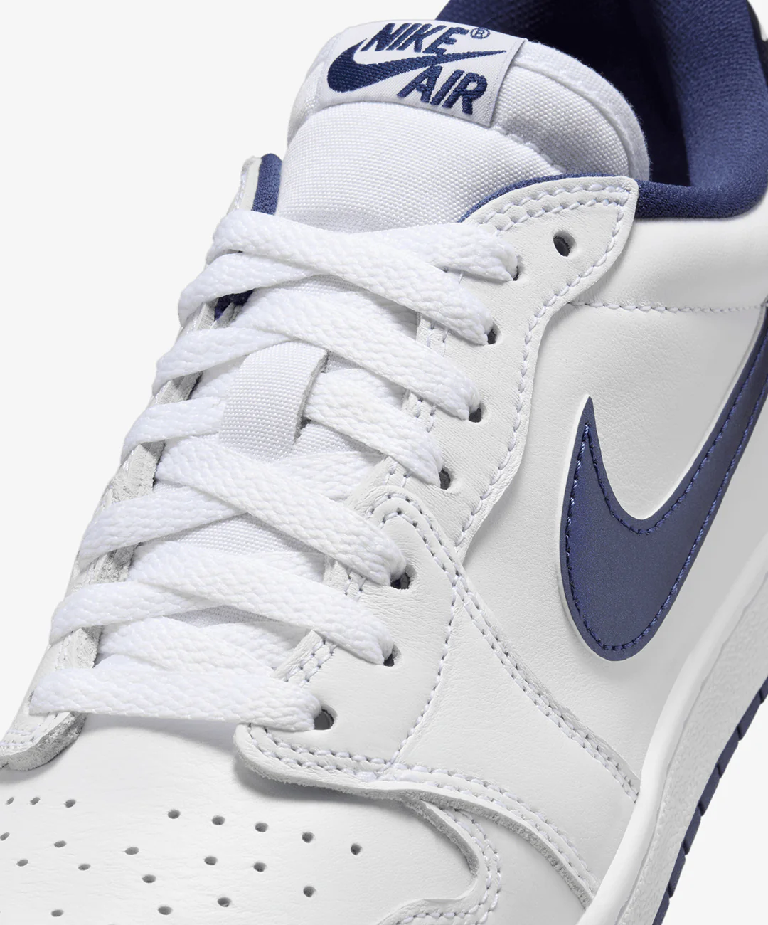 JORDAN | AIR JORDAN 1 LOW '85 { WHITE/NAVY-WHITE - Image 5