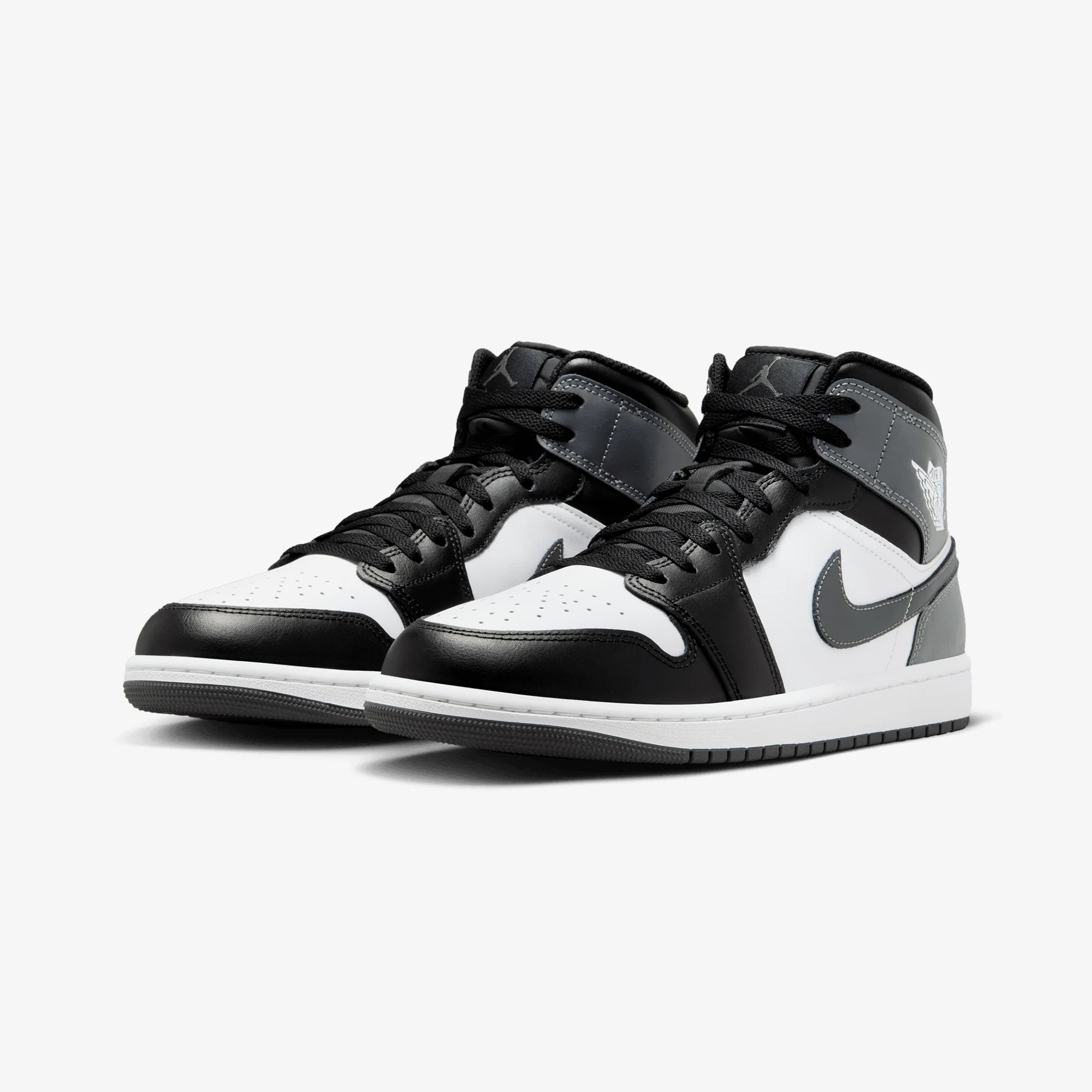 JORDAN | AIR JORDAN 1 MID { BLACK/IRON GREY-WHITE - Image 3