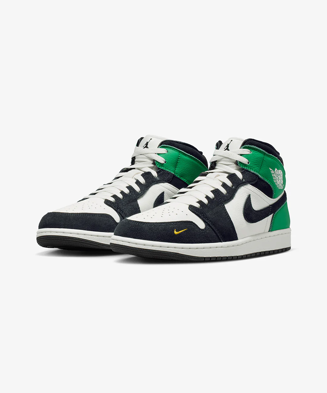 JORDAN | AIR JORDAN 1 MID SE { SUMMIT WHITE/BLACK-LUCKY GREEN - Image 3