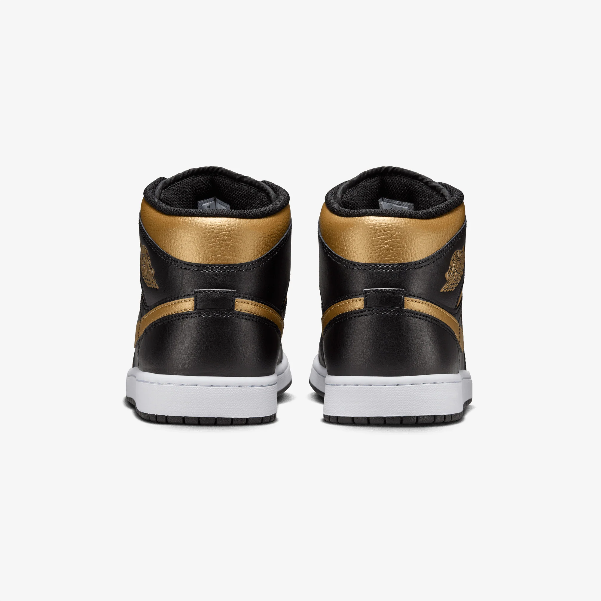 JORDAN | AIR JORDAN 1 MID { BLACK/METALLIC GOLD-WHITE - Image 4