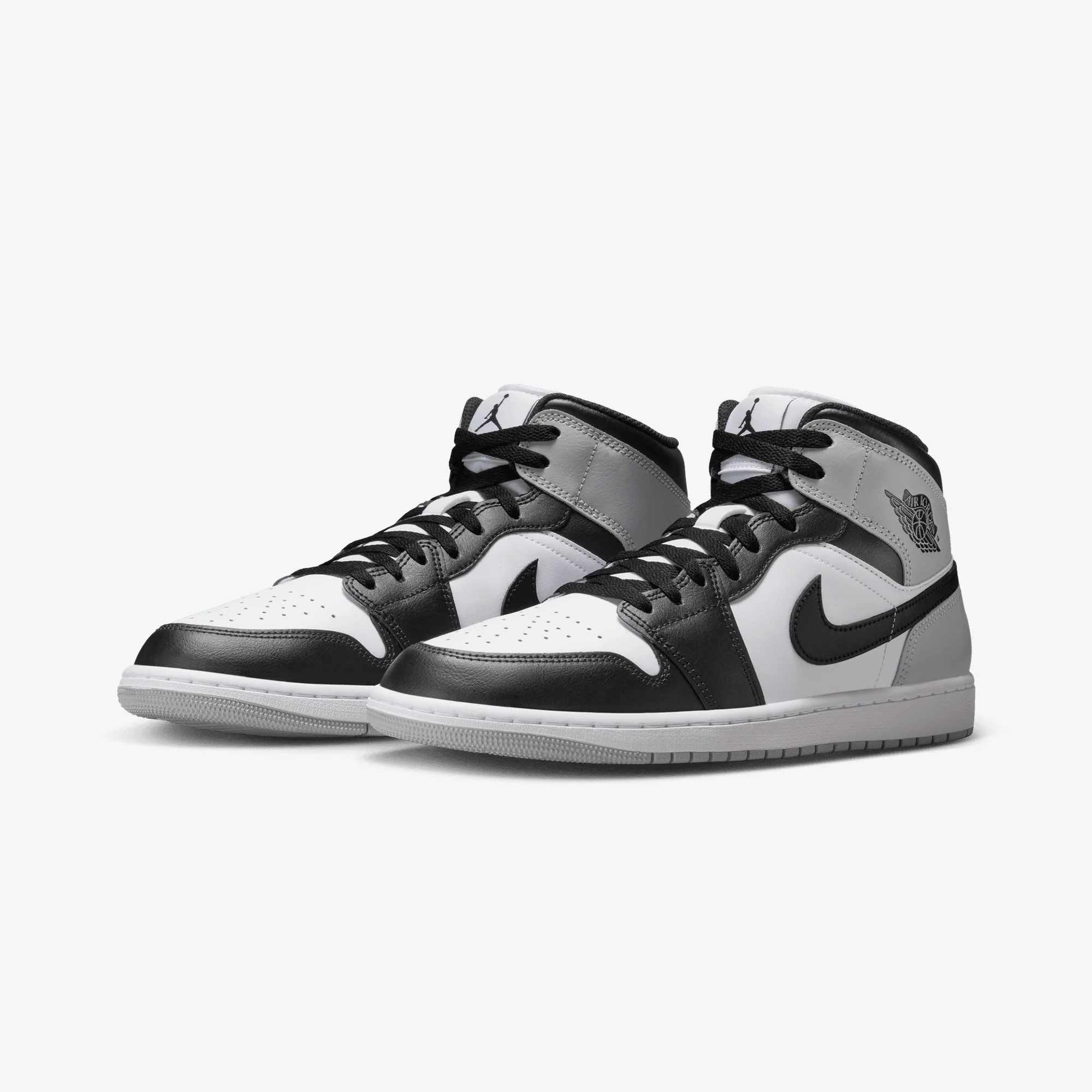 JORDAN | AIR JORDAN 1 MID { WHITE/BLACK-LT SMOKE GREY - Image 3