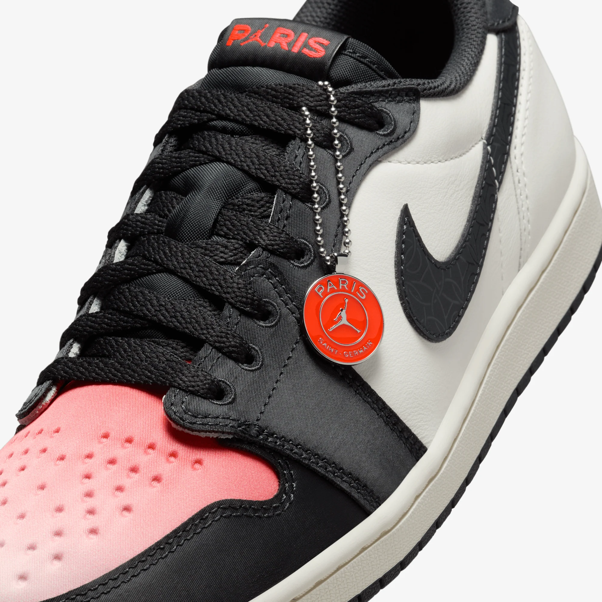JORDAN | AIR JORDAN 1 RETRO LOW PARIS SAINT-GERMAIN { SAIL/OFF NOIR-INFRARED 23-PINK OXFORD - Image 5