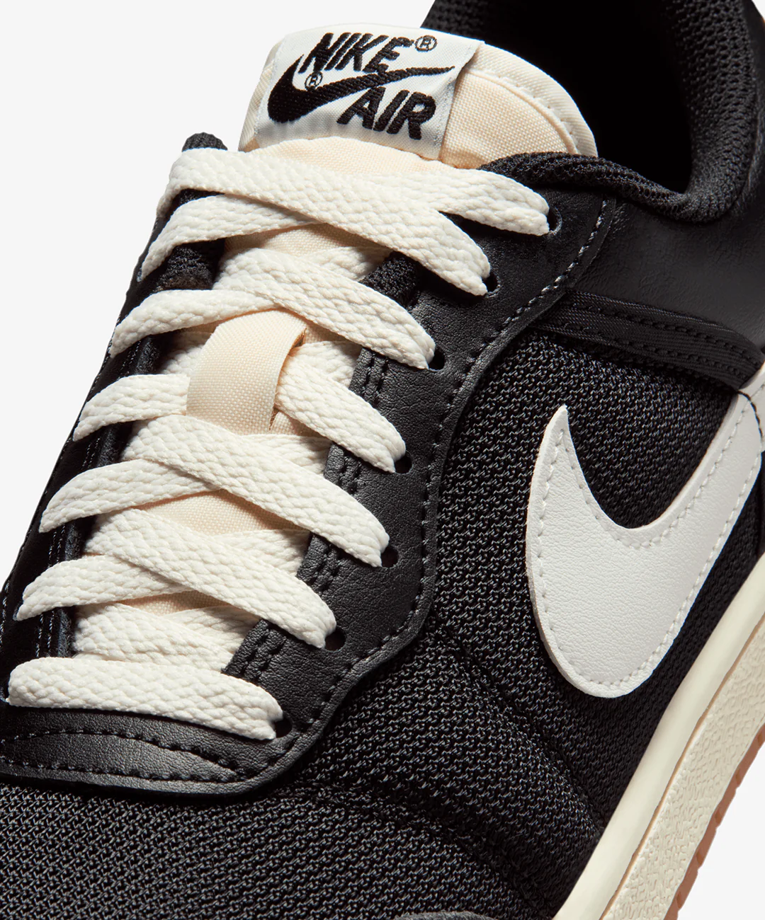 JORDAN | AIR JORDAN SKYLINE LOW { BLACK/SUMMIT WHITE-SAIL-GUM MED BROWN - Image 4
