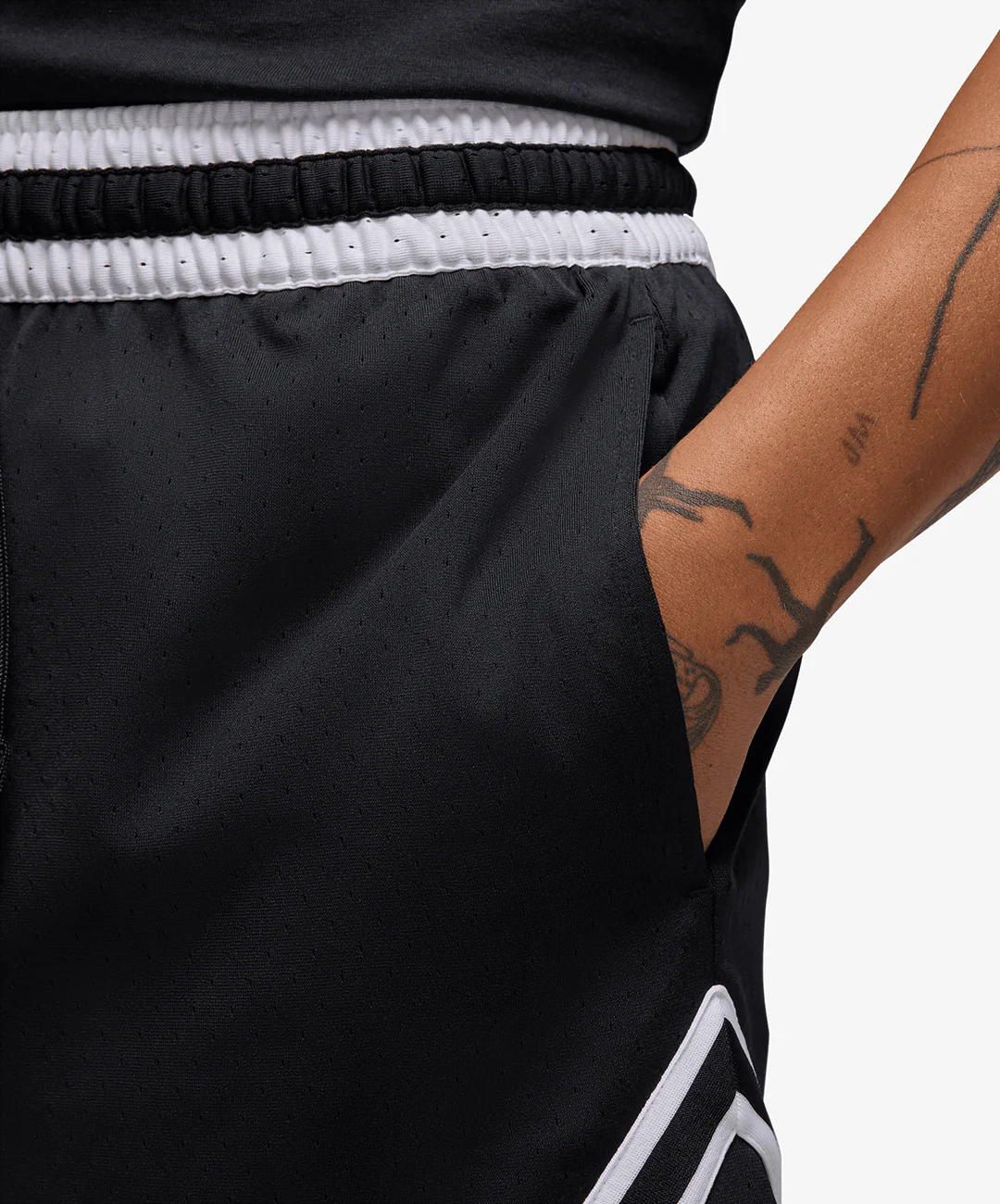 JORDAN | DRI-FIT MESH DIAMOND SHORTS { BLACK/WHITE/WHITE - Image 3