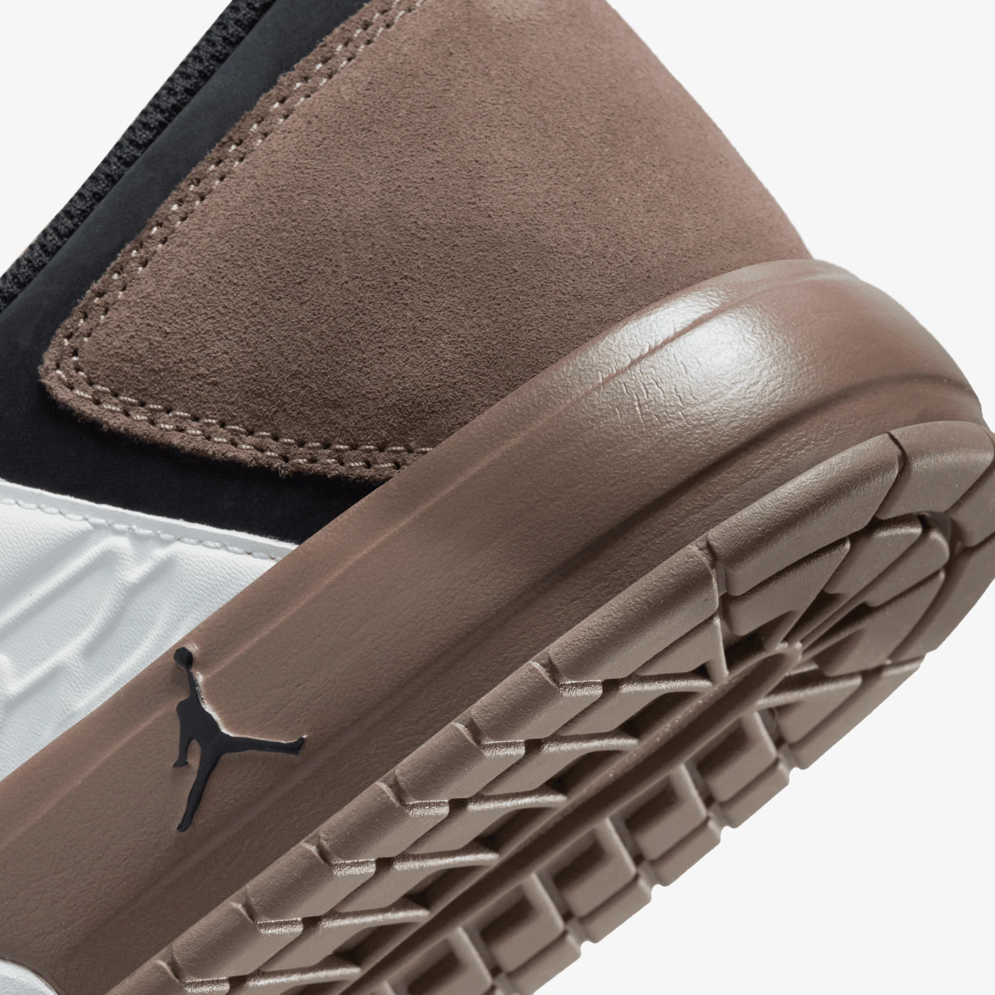 Jordan | NU RETRO 1 LOW { WHITE/BLACK-PALOMINO-WHITE - Image 6