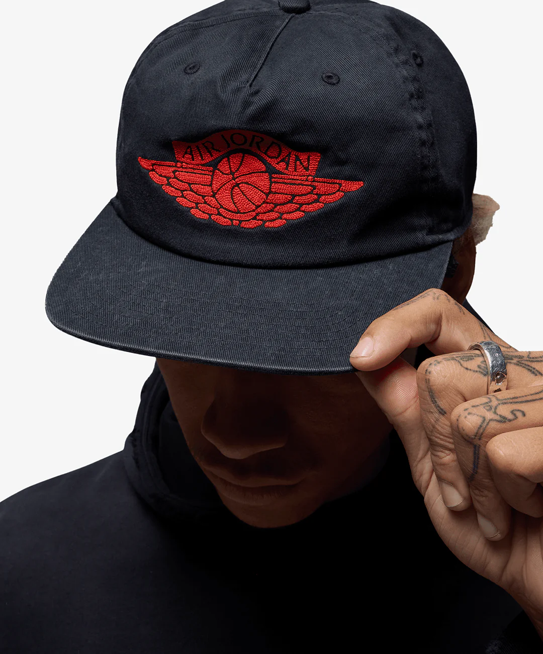 Jordan | PRO RARE AIR UNSTRUCTURED HAT { BLACK/CHILE RED - Image 2